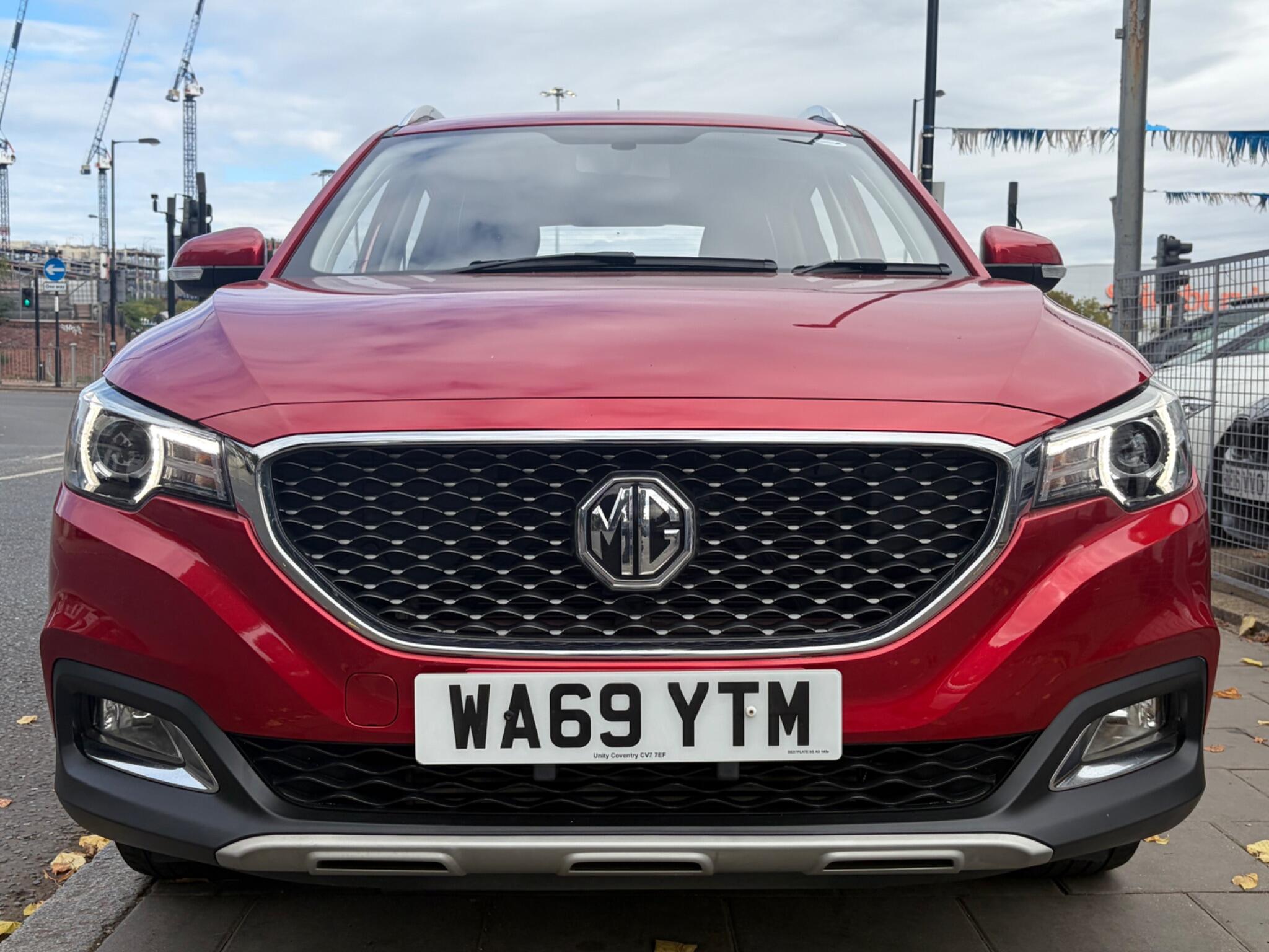 MG ZS view 7