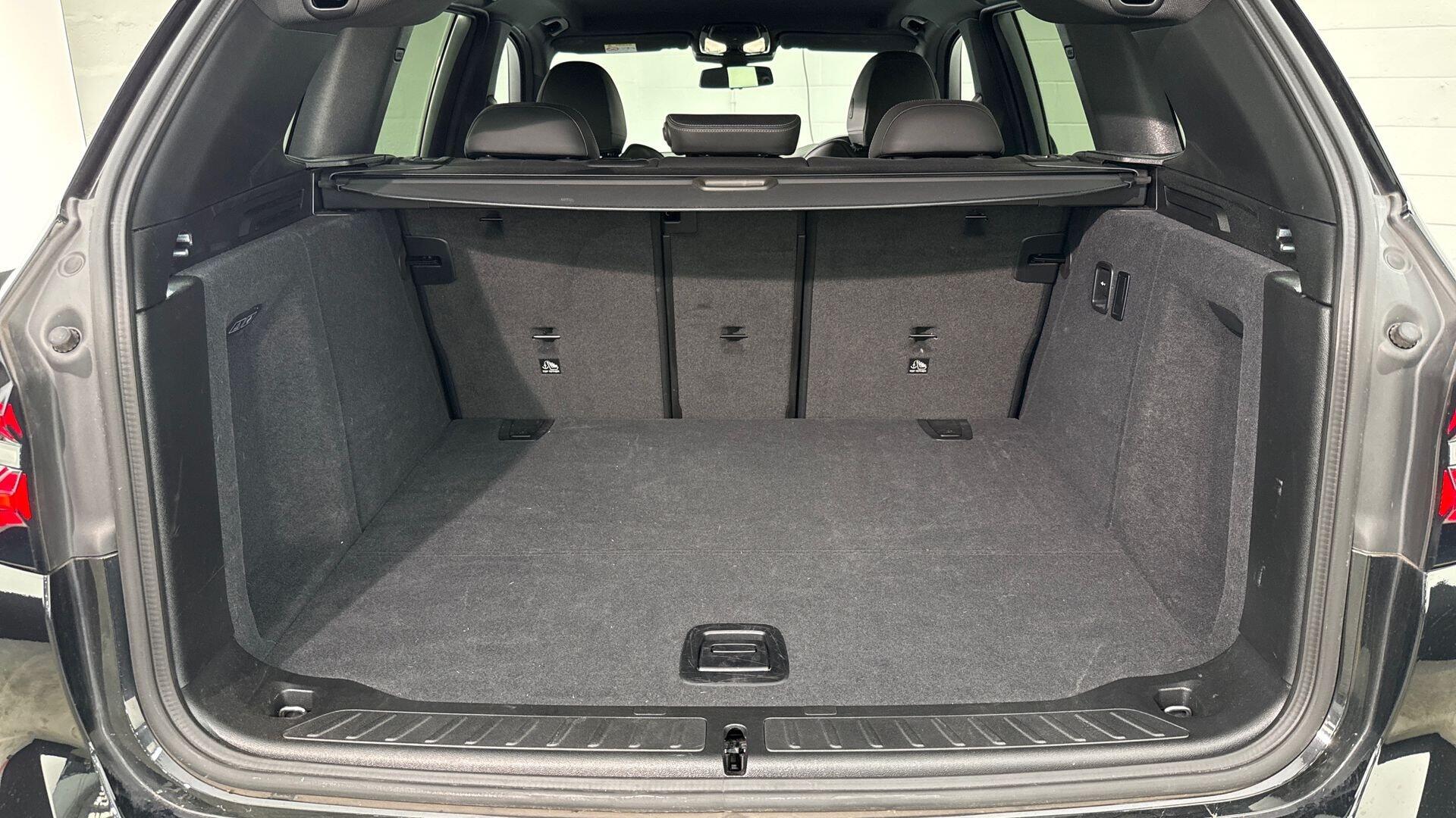 BMW X3 view 13