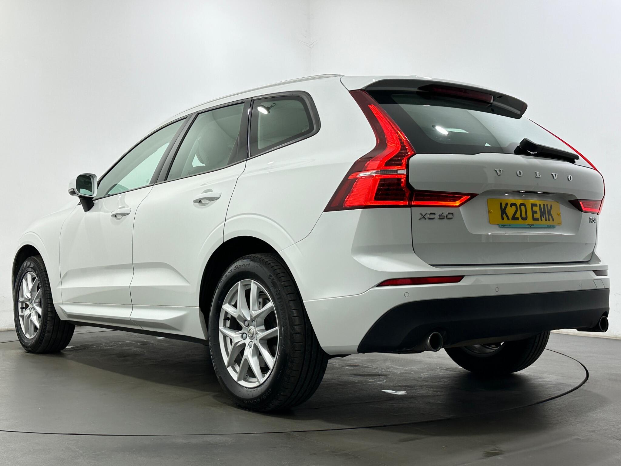 Volvo XC60 view 48