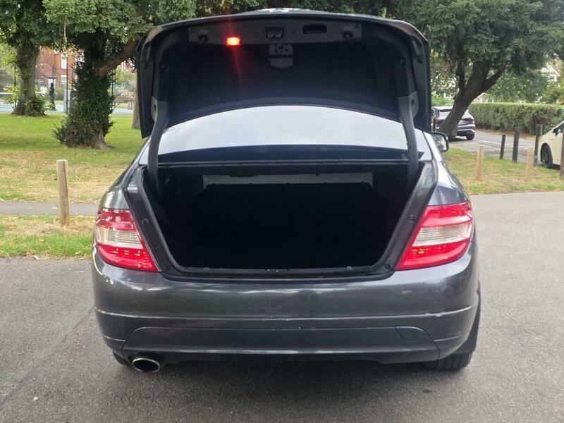 Mercedes-Benz C-Class view 13