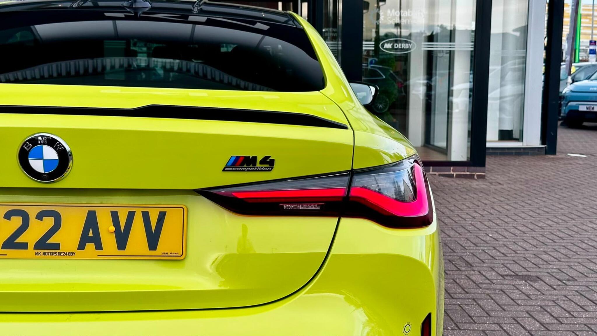 BMW M4 view 24