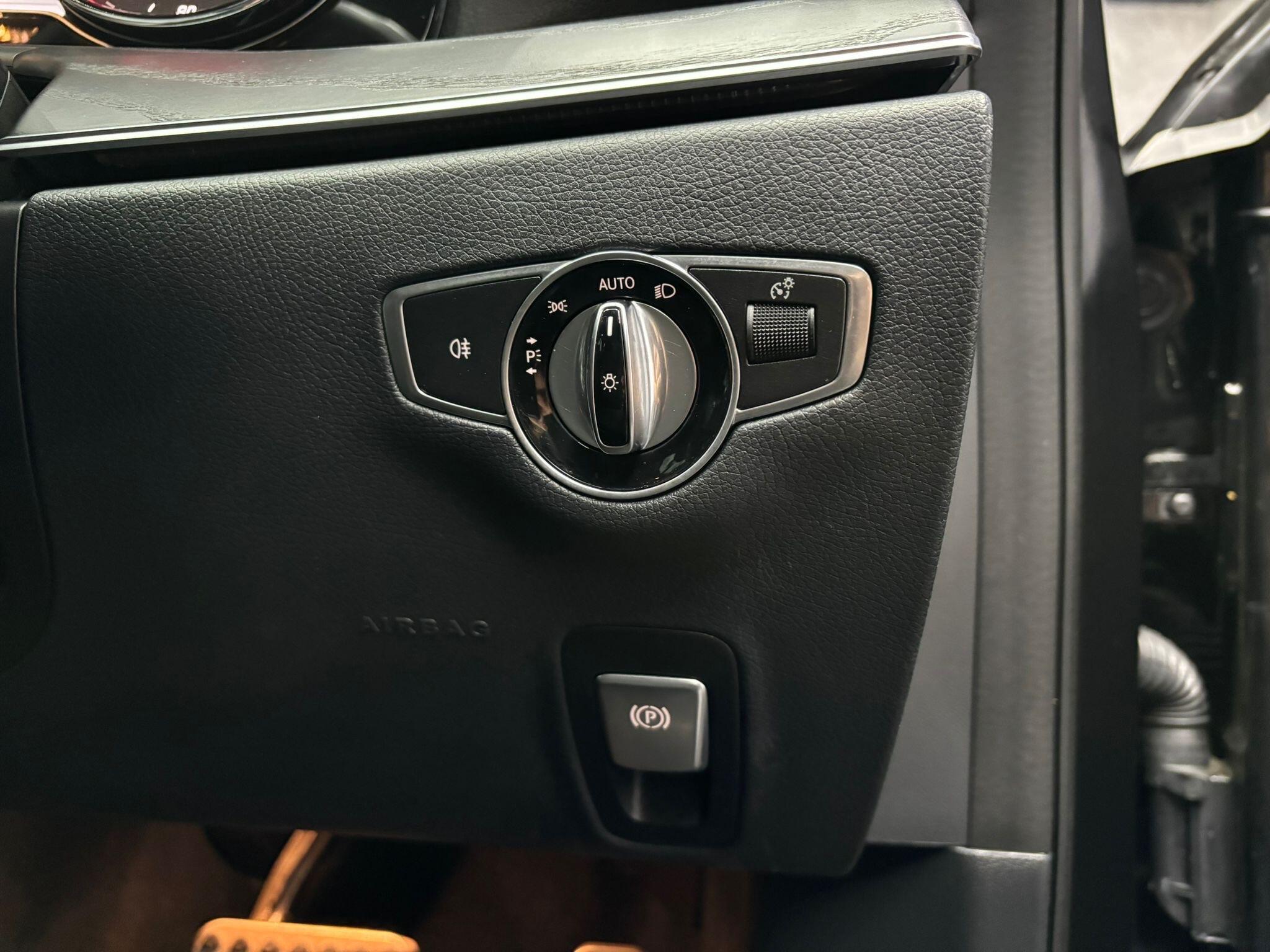 Mercedes-Benz E-Class view 13