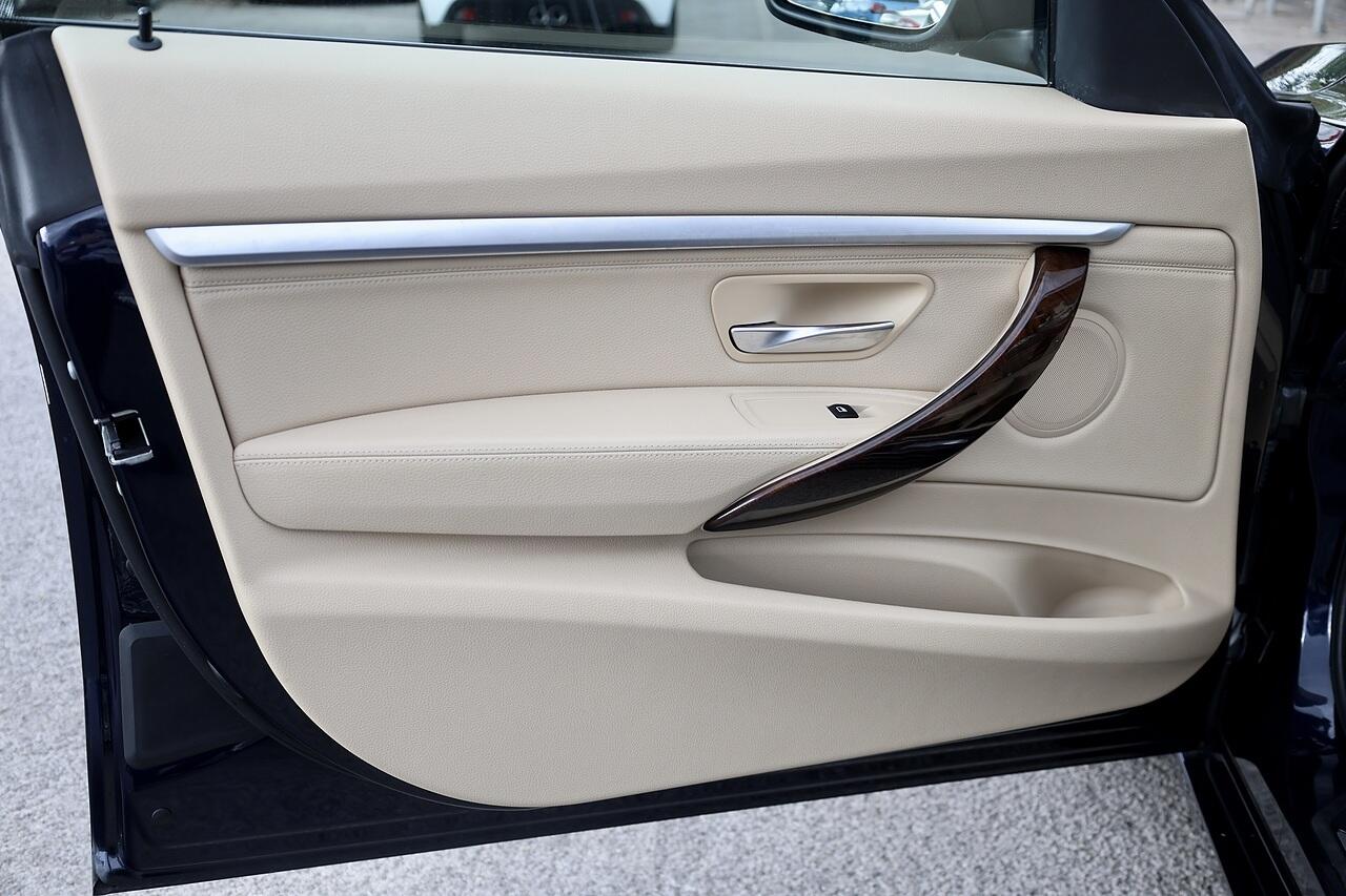 BMW 3 Series Gran Turismo view 45