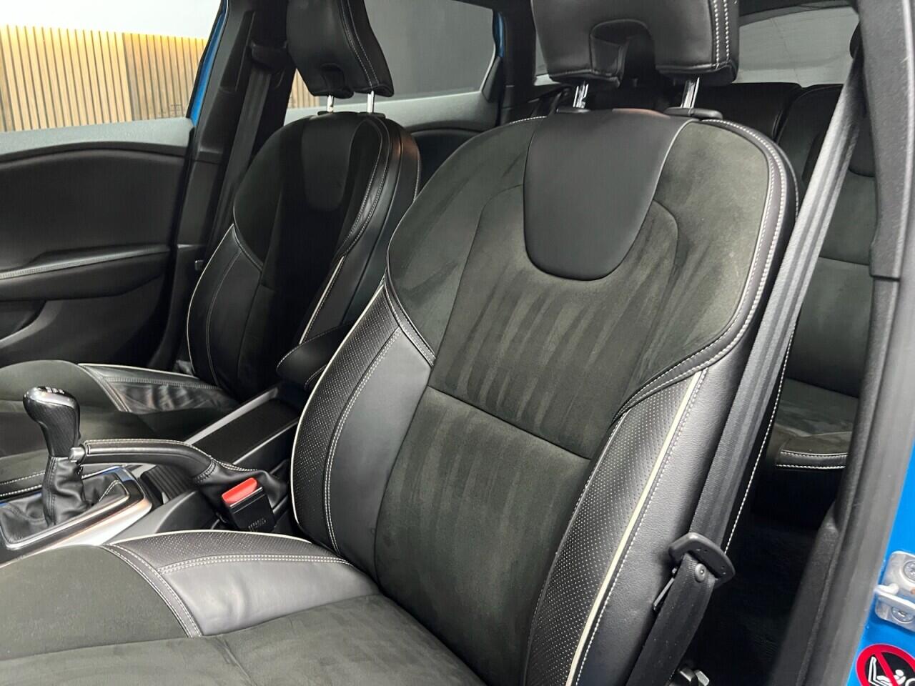 Volvo V40 view 30