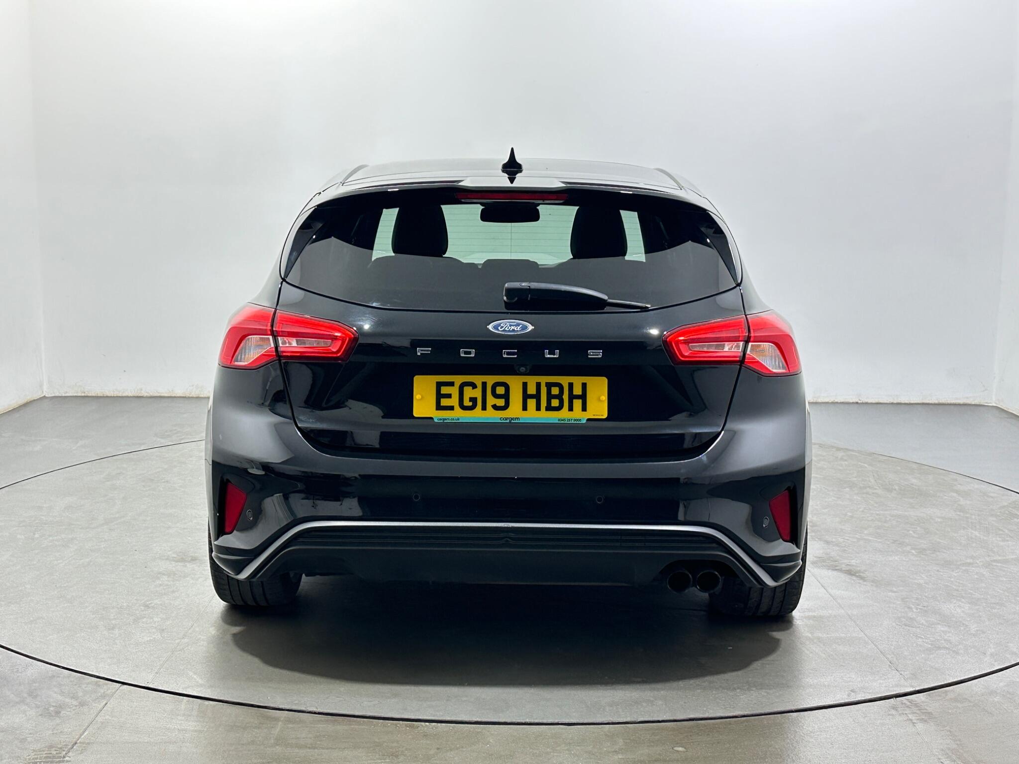 Ford Focus view 7
