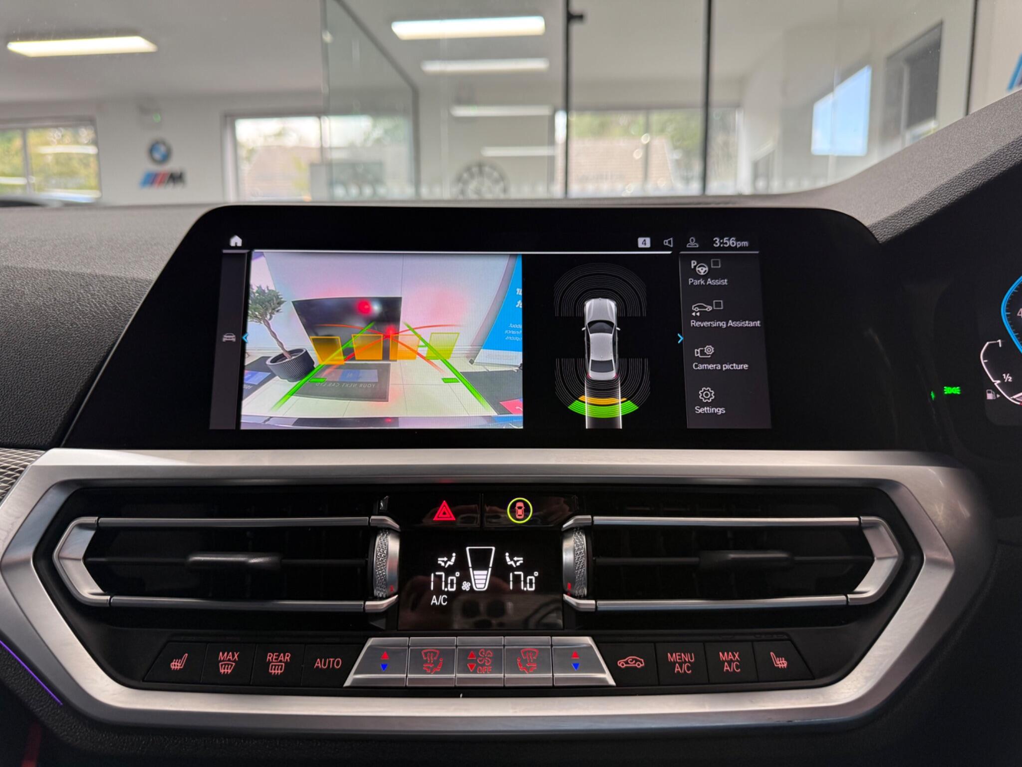BMW 3 Series view 7