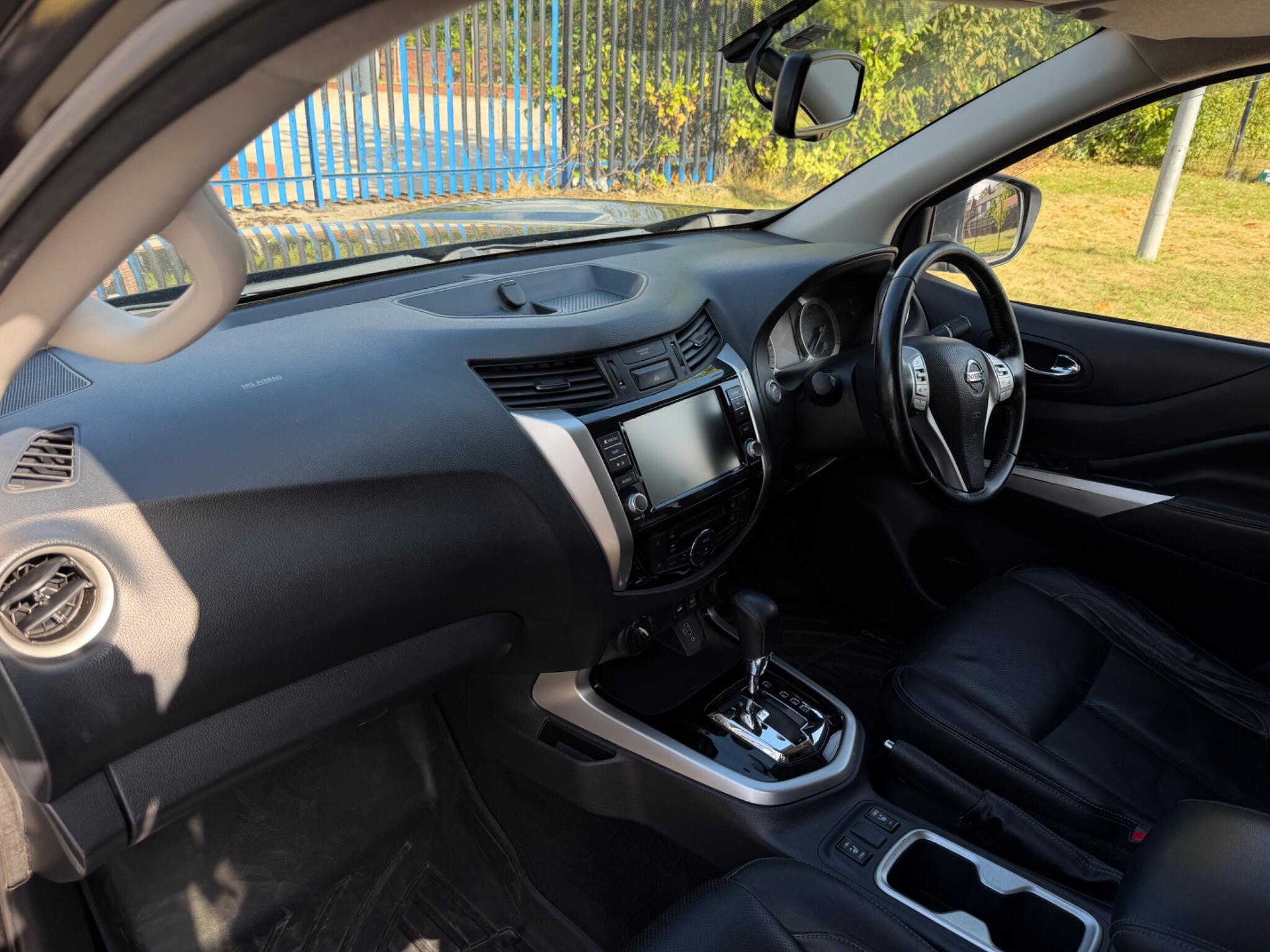 Nissan Navara view 14