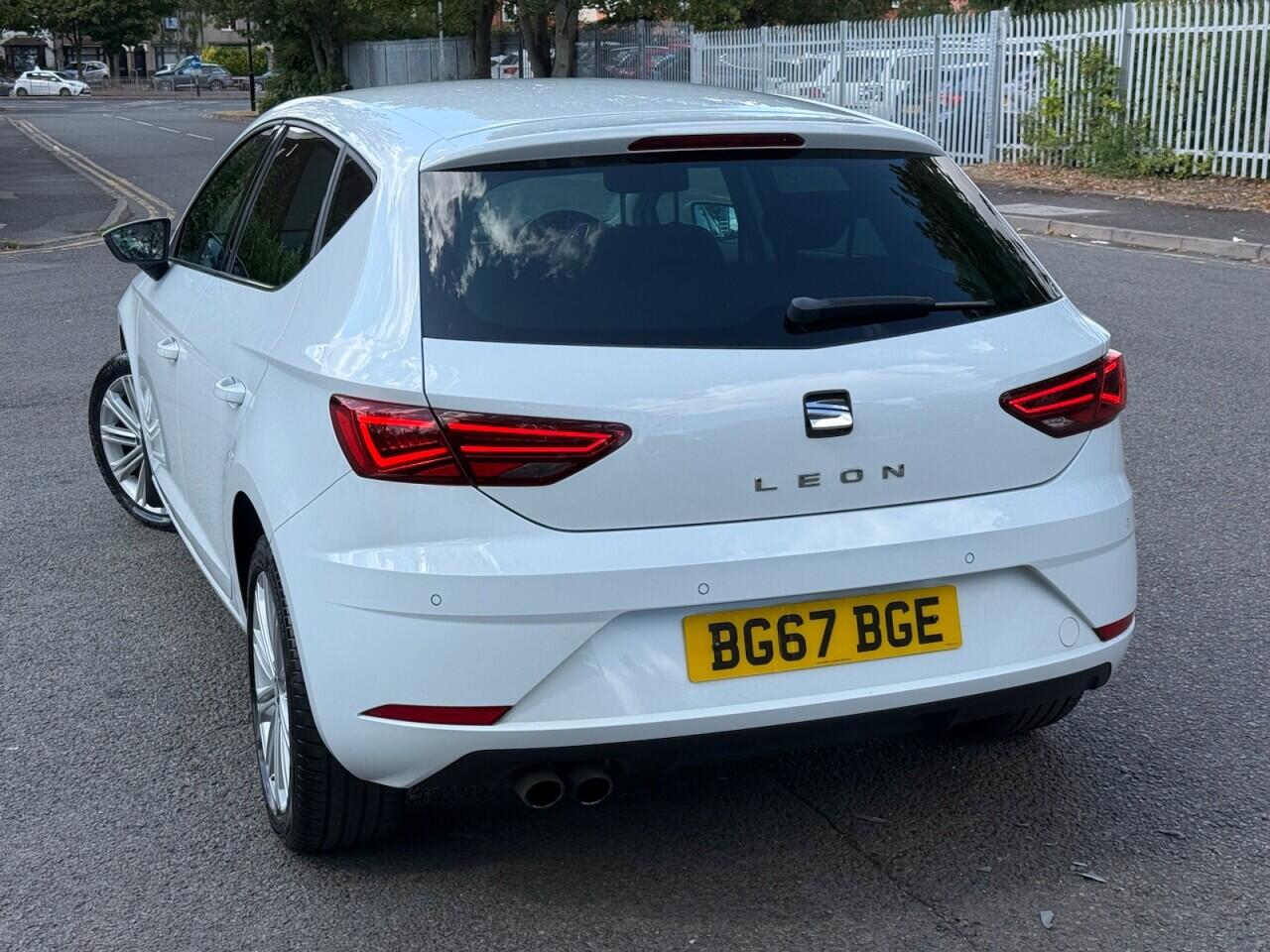 Seat Leon Leon view 5