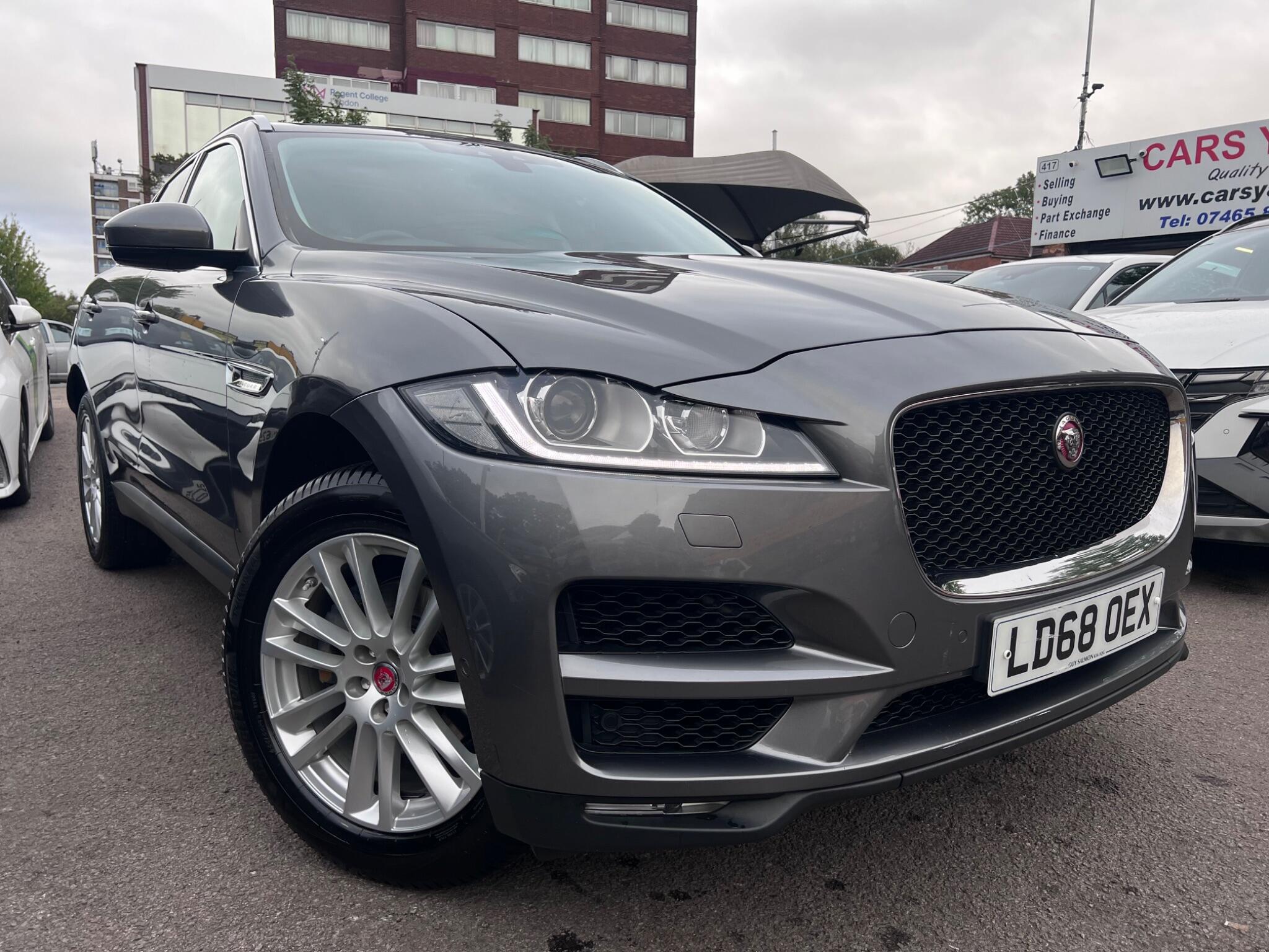 Jaguar F-Pace view 5