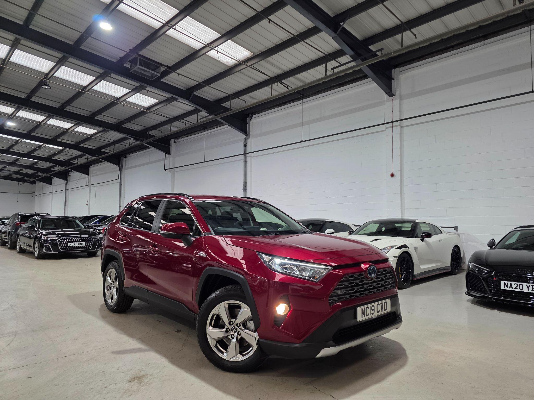 Toyota Rav4 view 3
