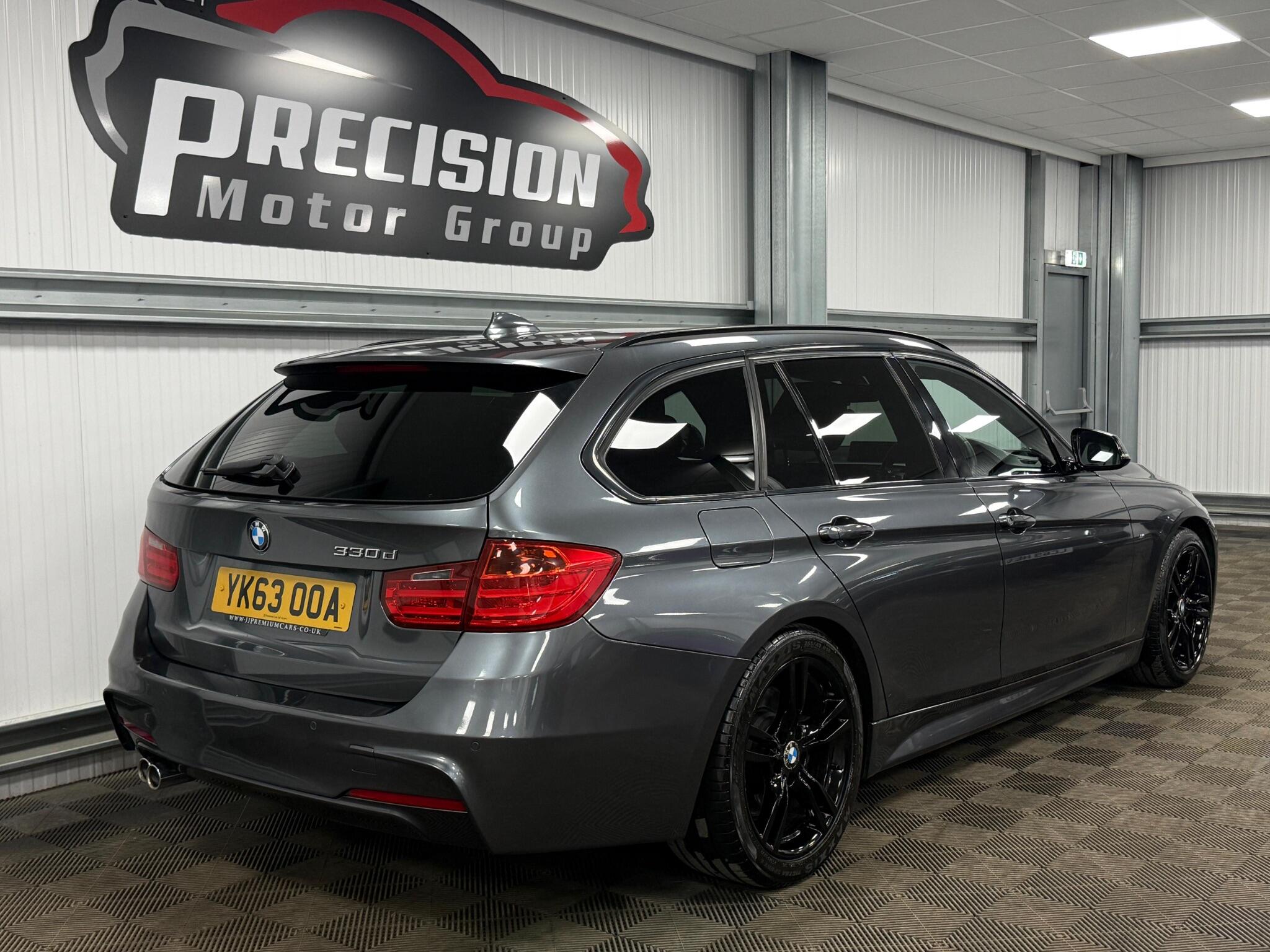 BMW 3 Series view 13