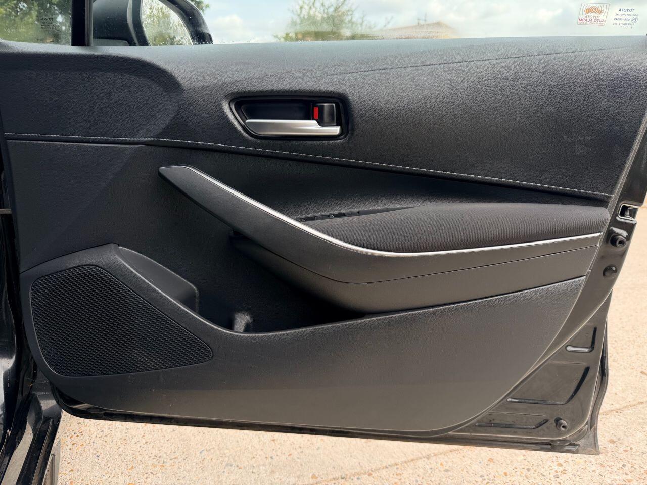 Toyota Corolla view 15