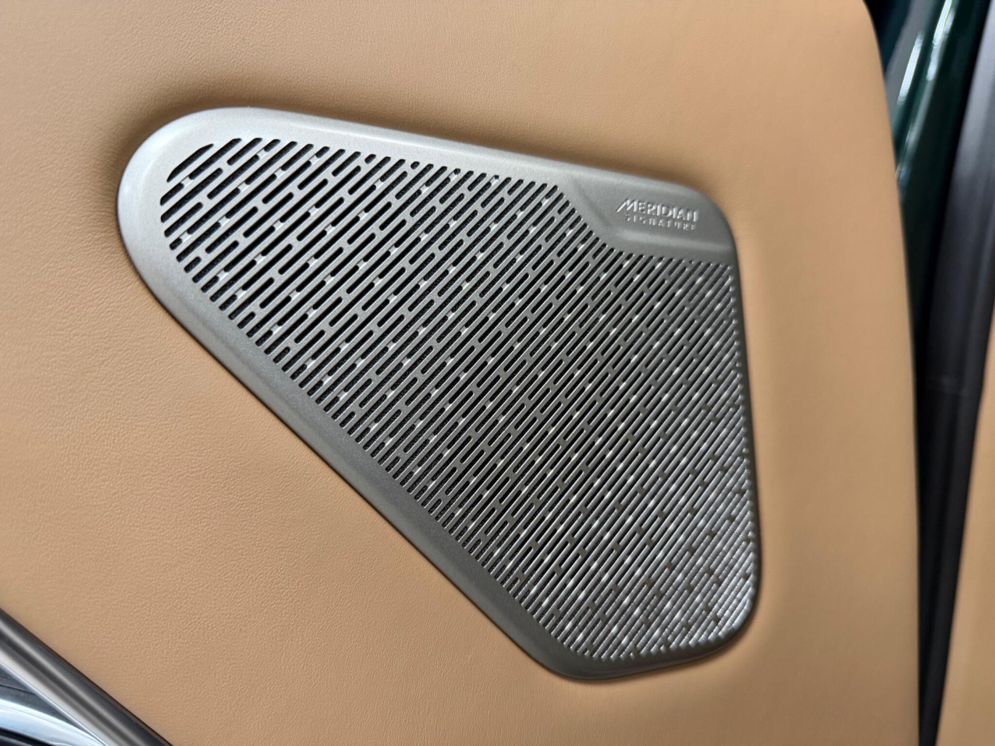 Land Rover Range Rover view 27