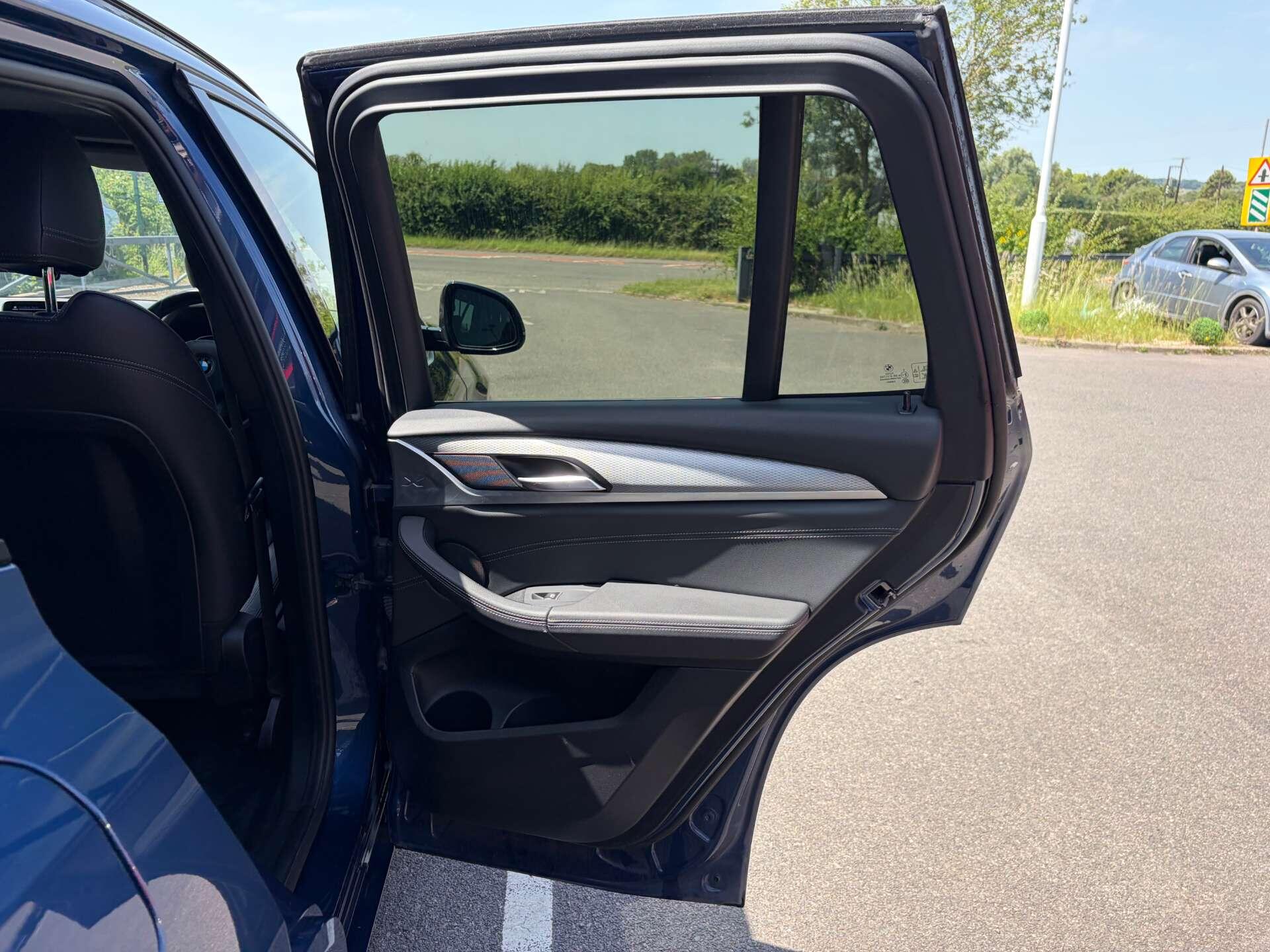BMW X3 view 27
