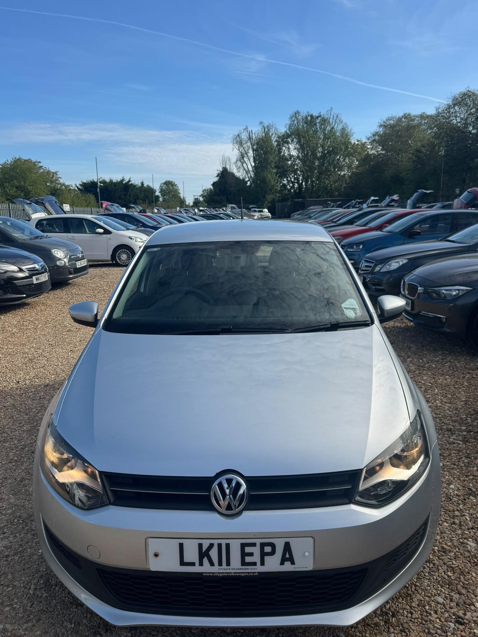 Volkswagen Polo view 2
