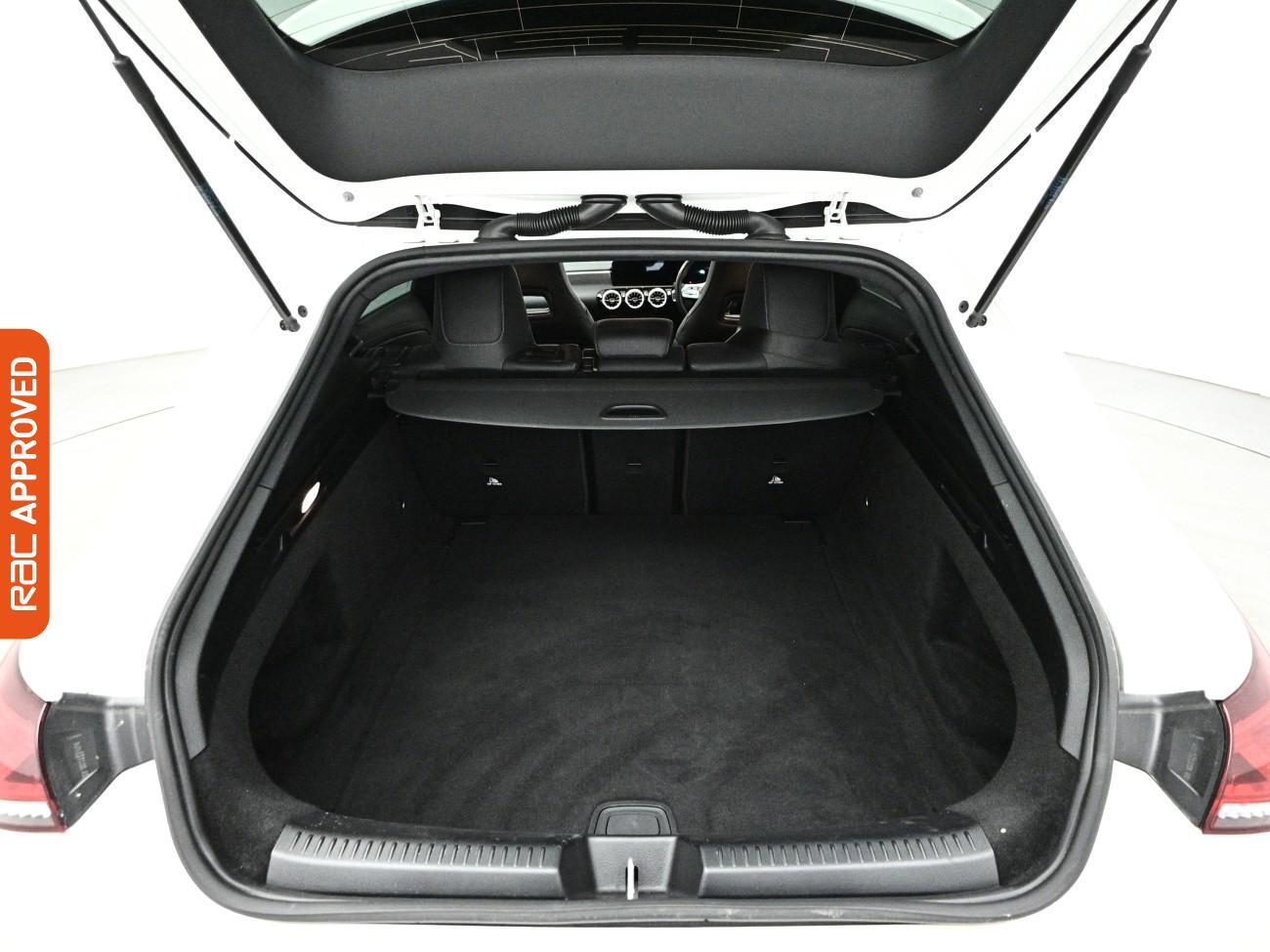 Mercedes-Benz Cla view 27