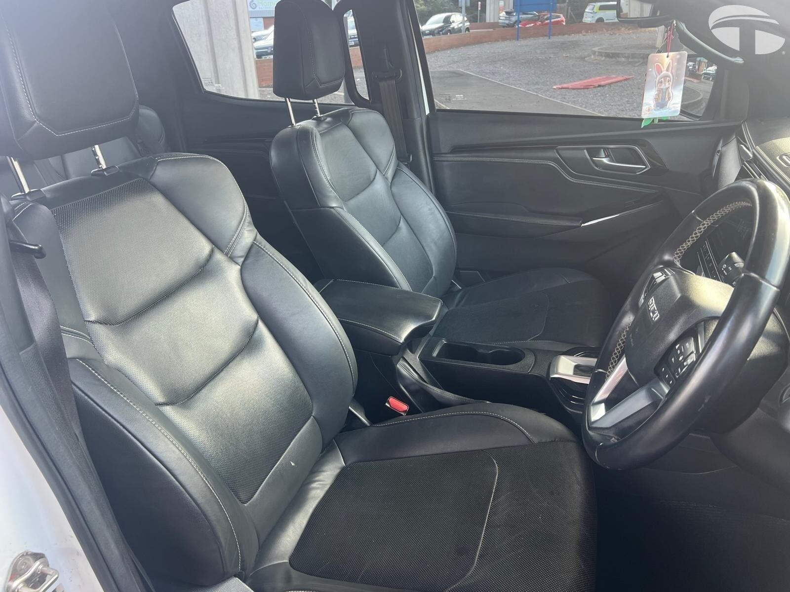 Isuzu D-Max view 12