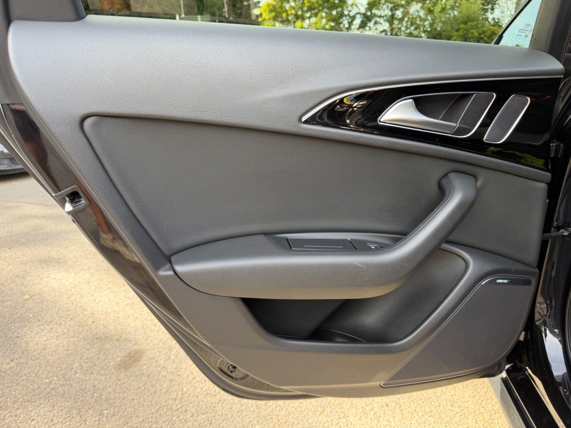 Audi A6 view 27