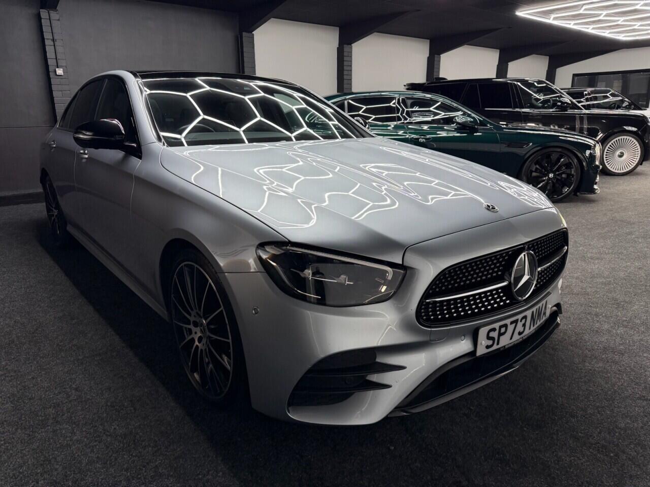 Mercedes-Benz E-Class view 20