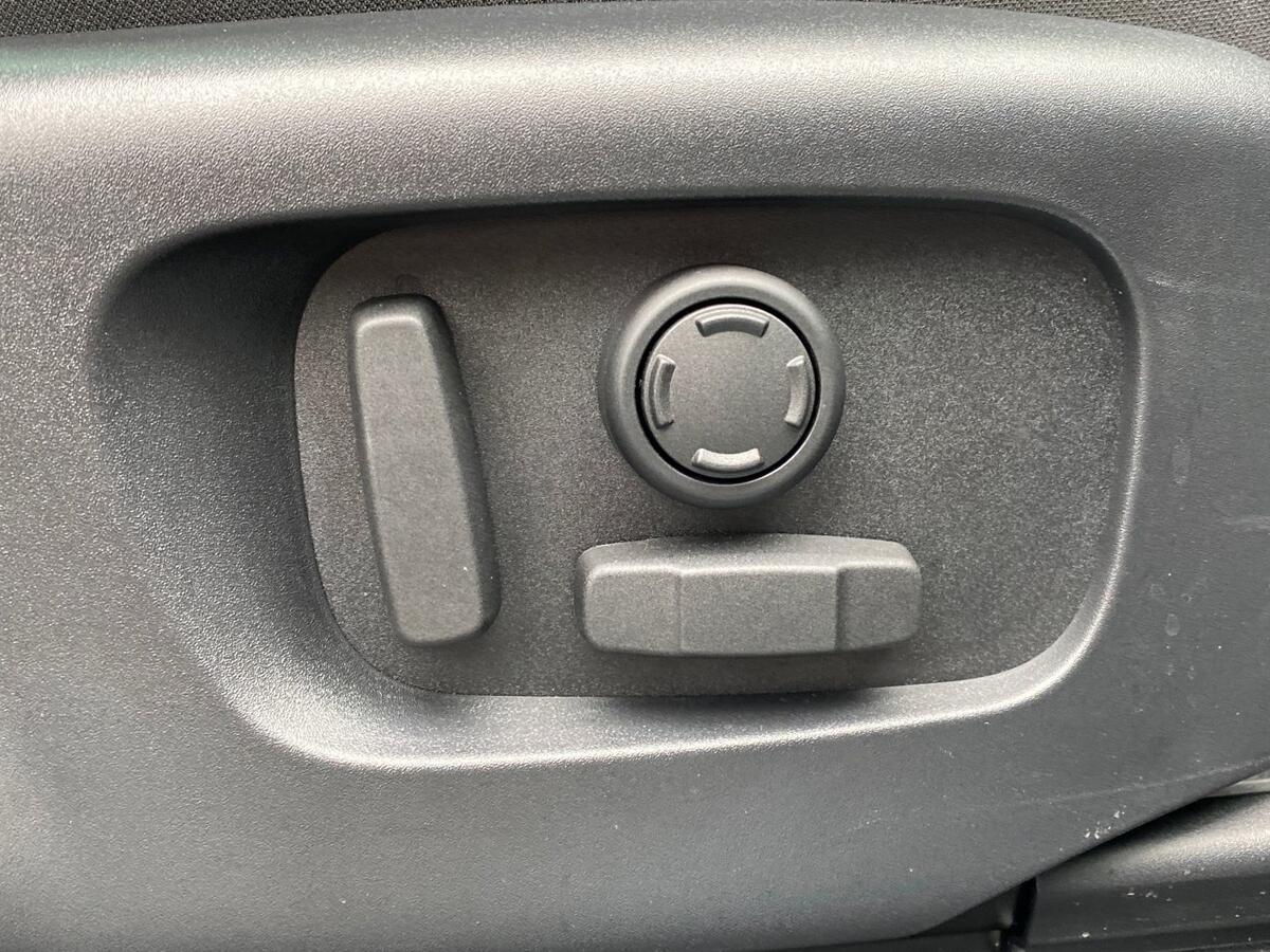 Land Rover Range Rover Evoque view 31