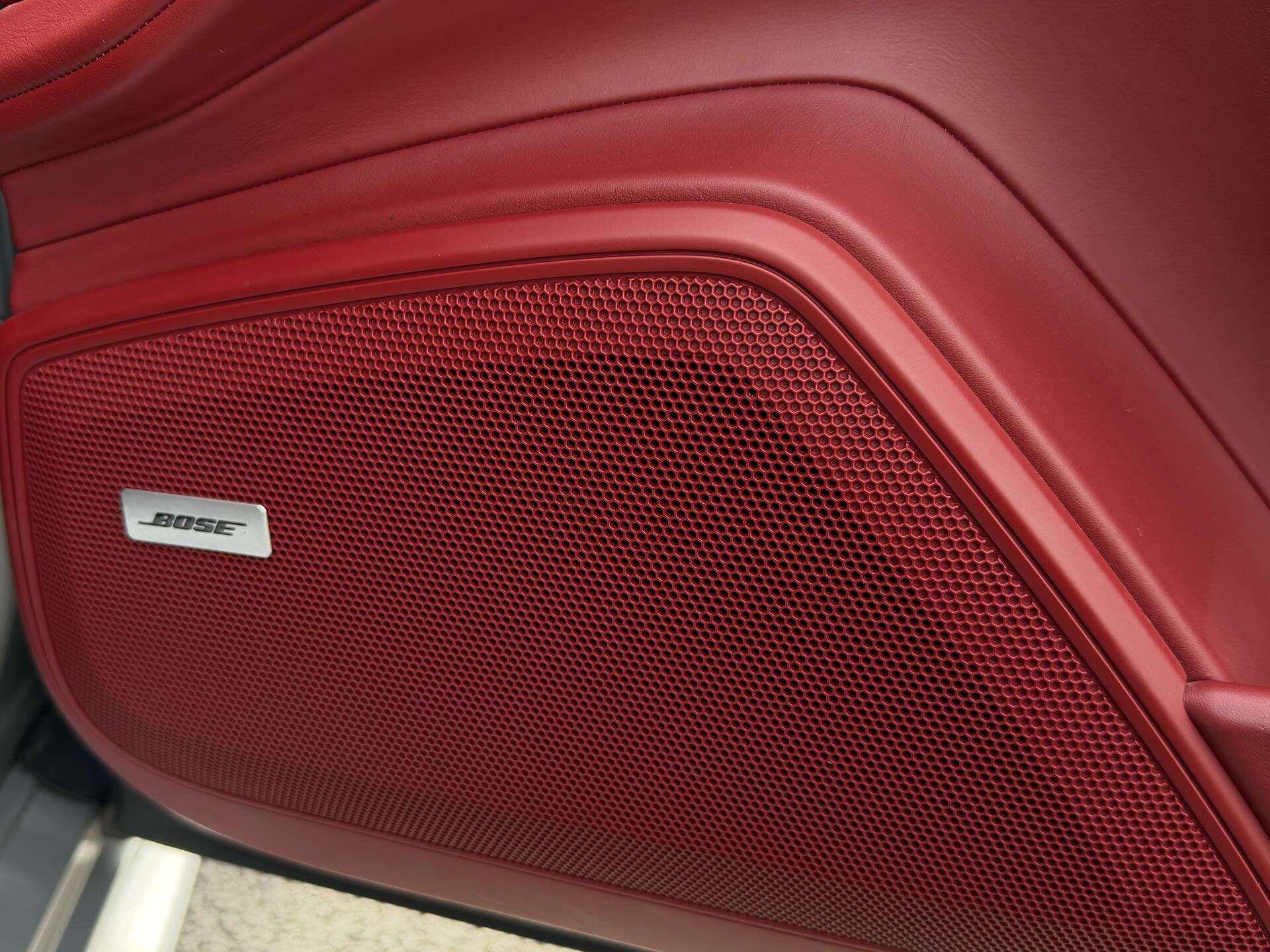 Porsche Panamera view 25