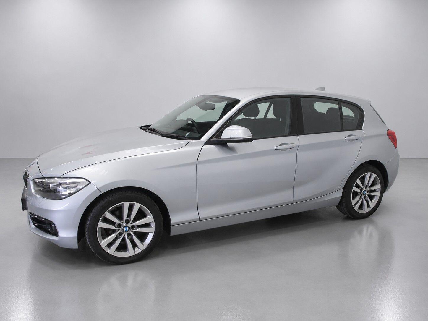 BMW 1 Series view 5