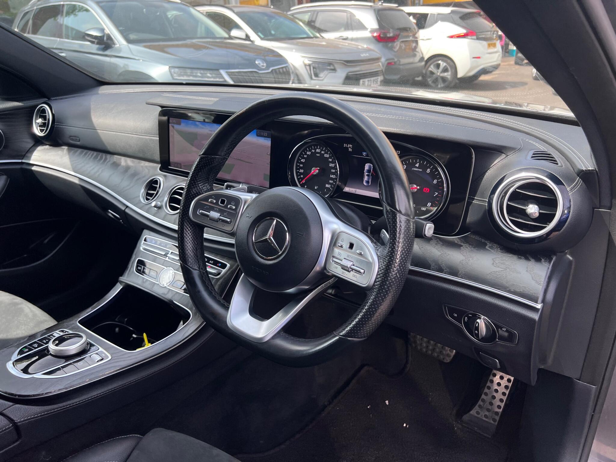 Mercedes-Benz E Class view 18