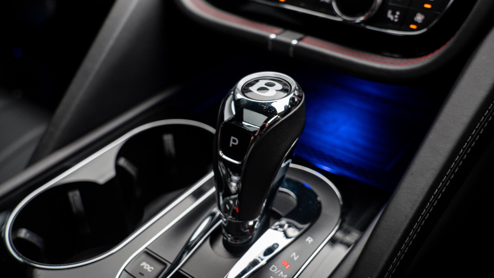 Bentley Bentayga view 45