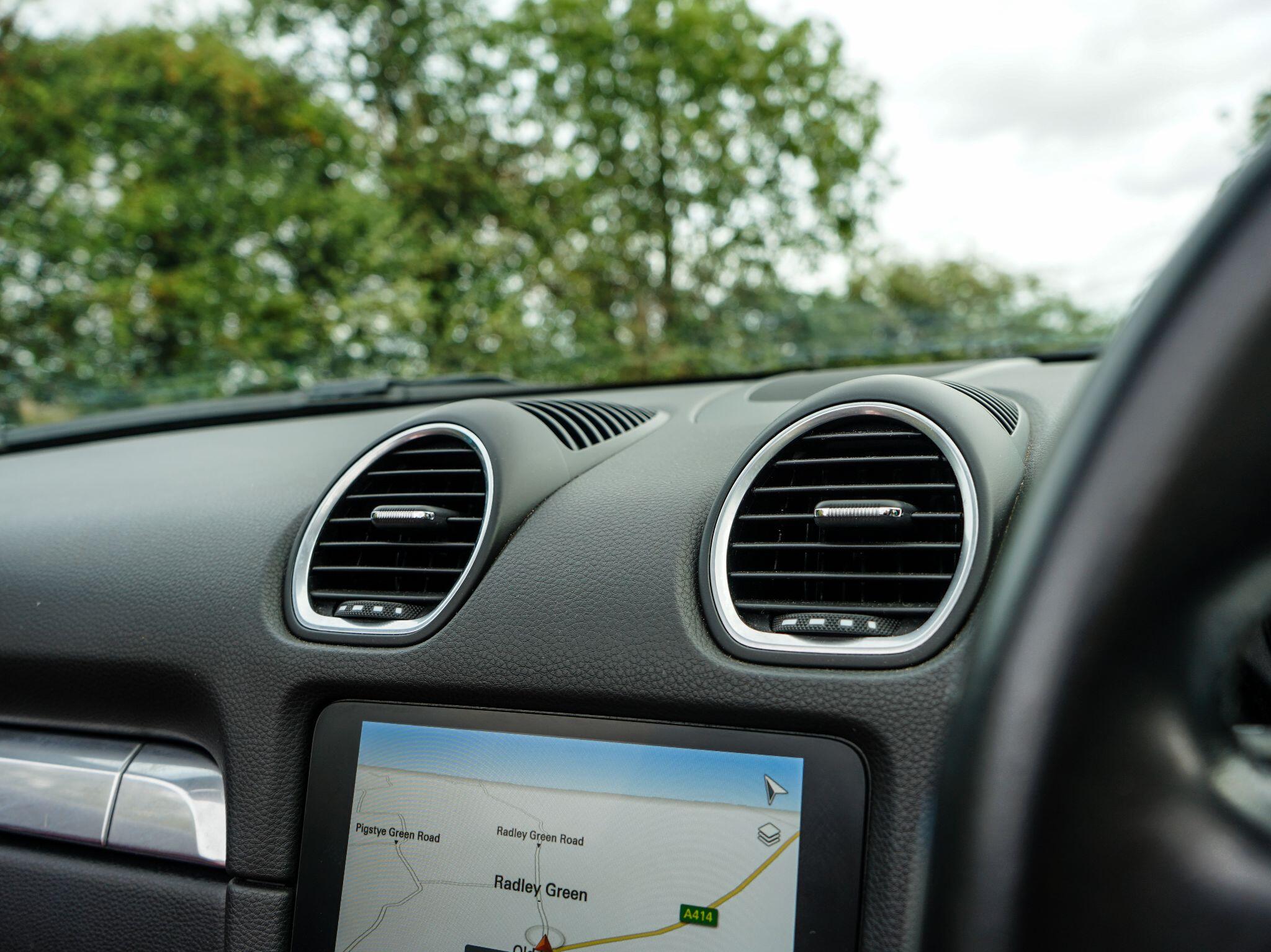 Porsche 718 Boxster view 23