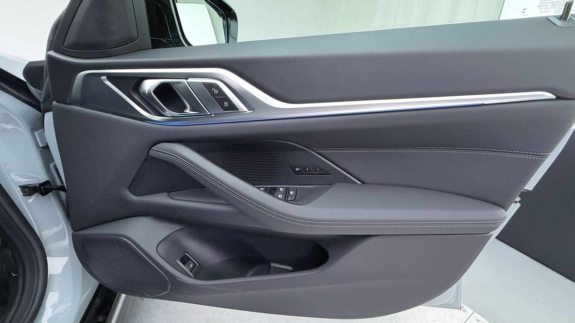 BMW I4 view 20