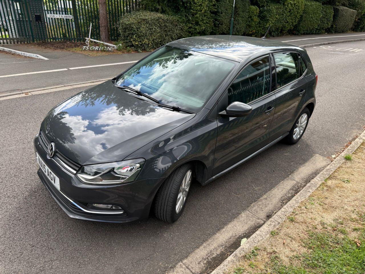 Volkswagen Polo view 5