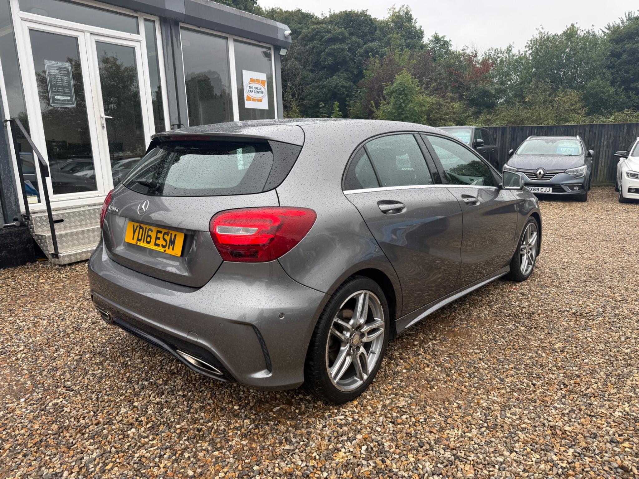 Mercedes-Benz A Class view 3