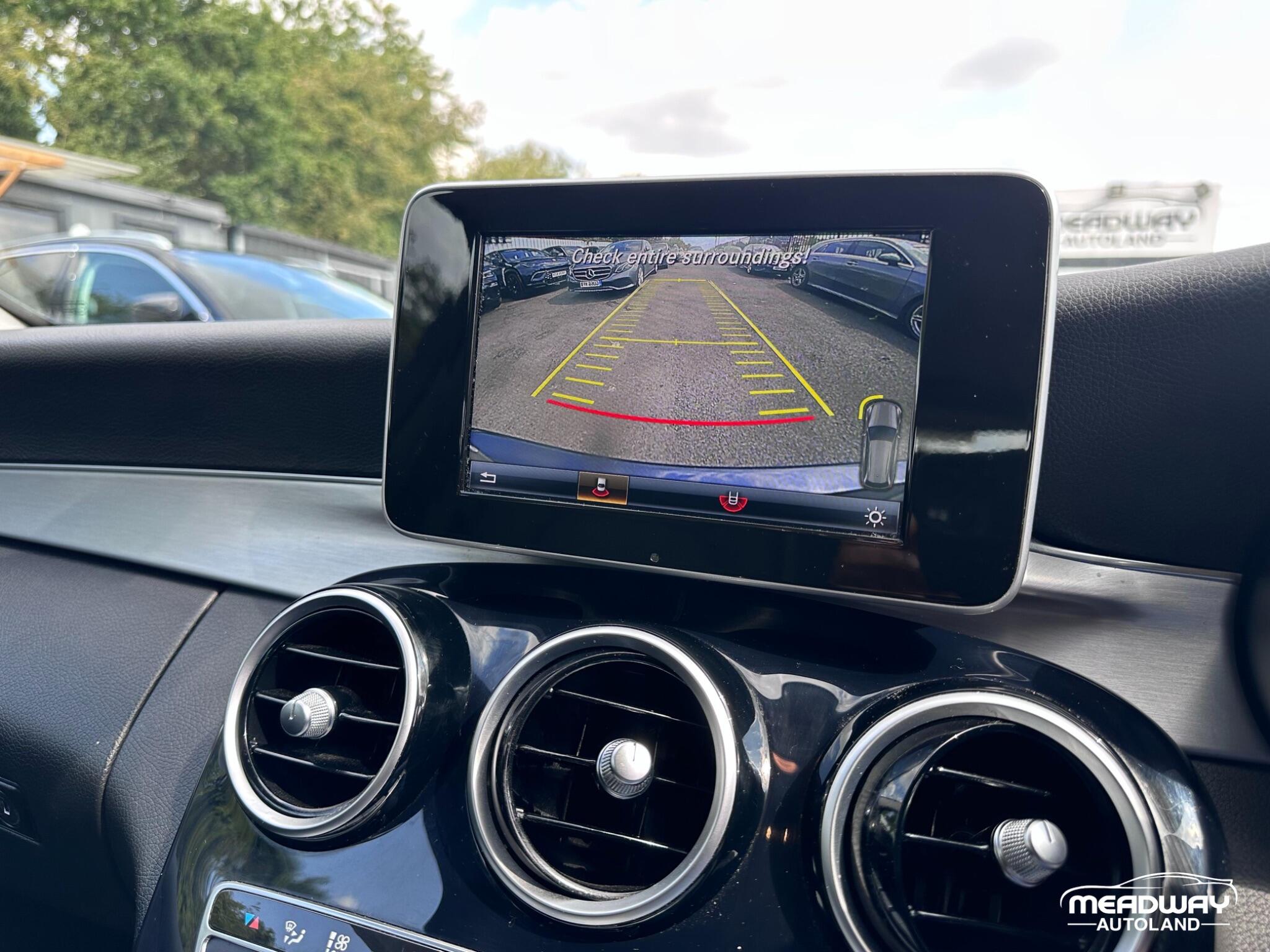 Mercedes-Benz C Class view 33