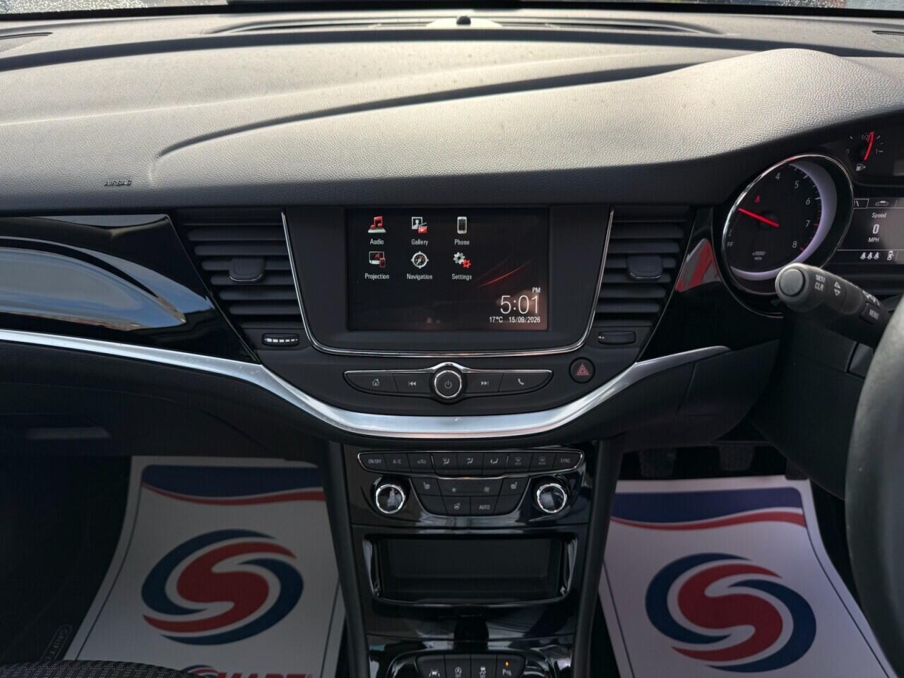 Vauxhall Astra view 43