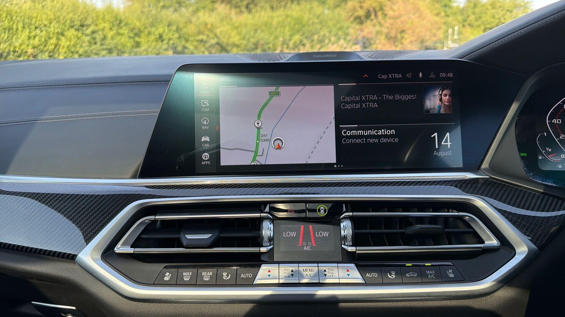 BMW X6 view 8