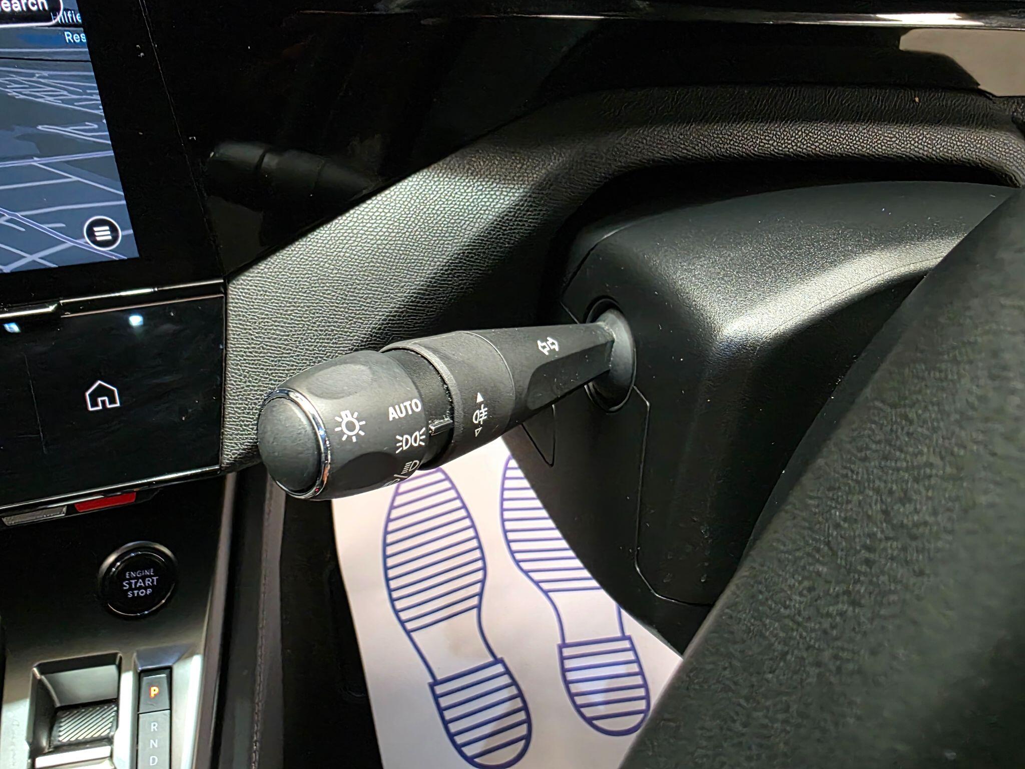 Peugeot 408 view 18
