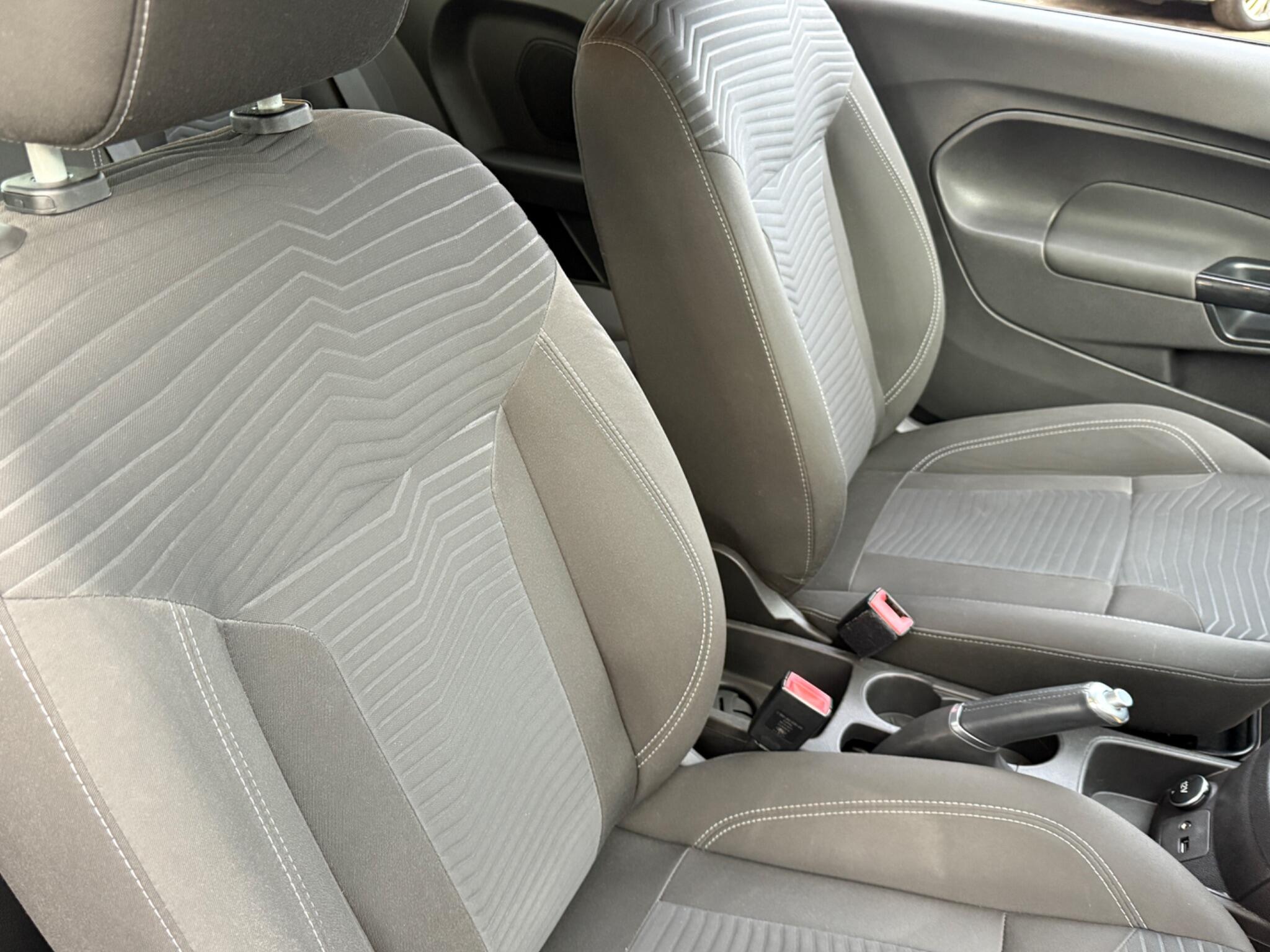 Ford Fiesta - Image 37