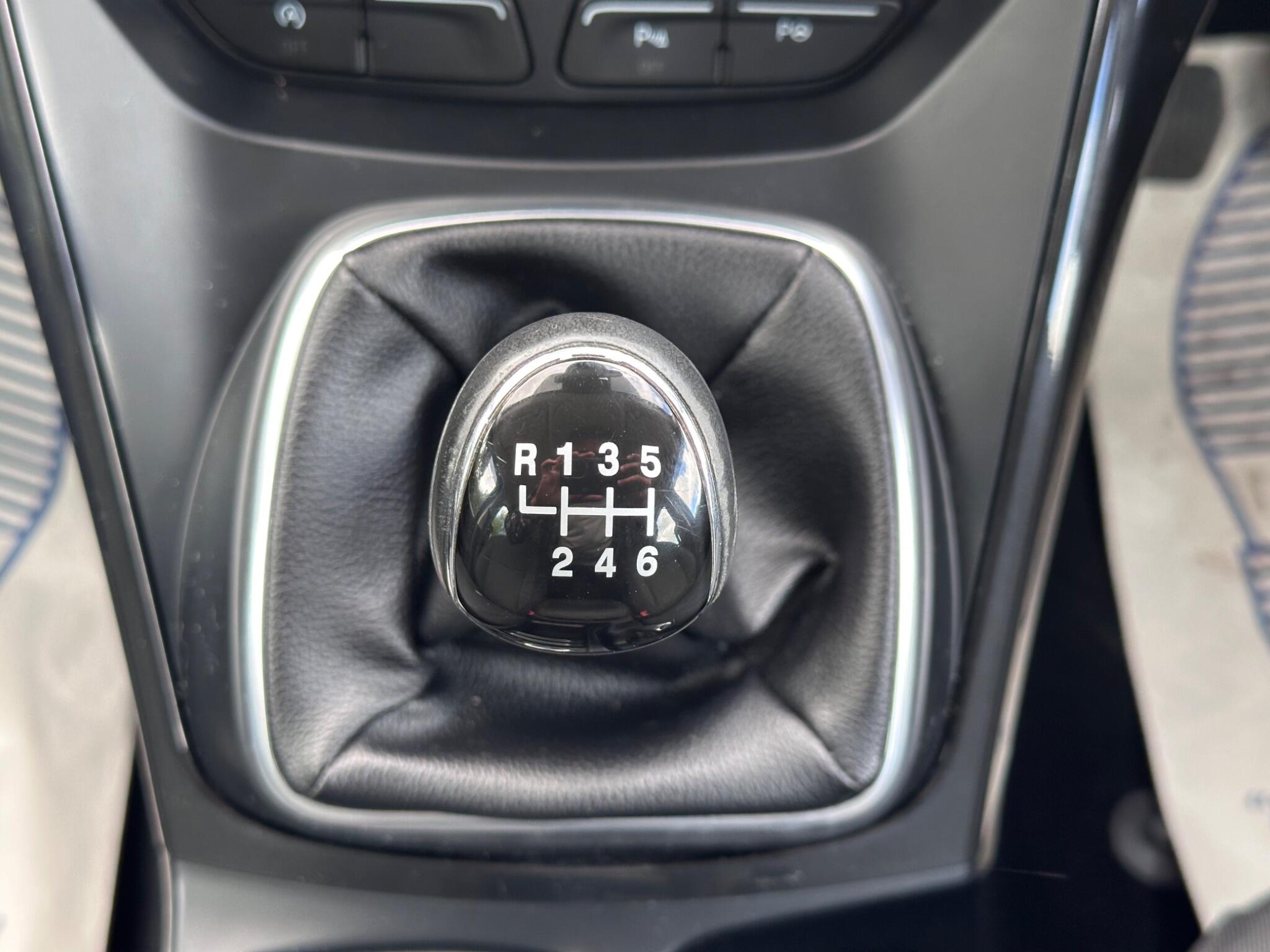 Ford Grand C-Max view 41