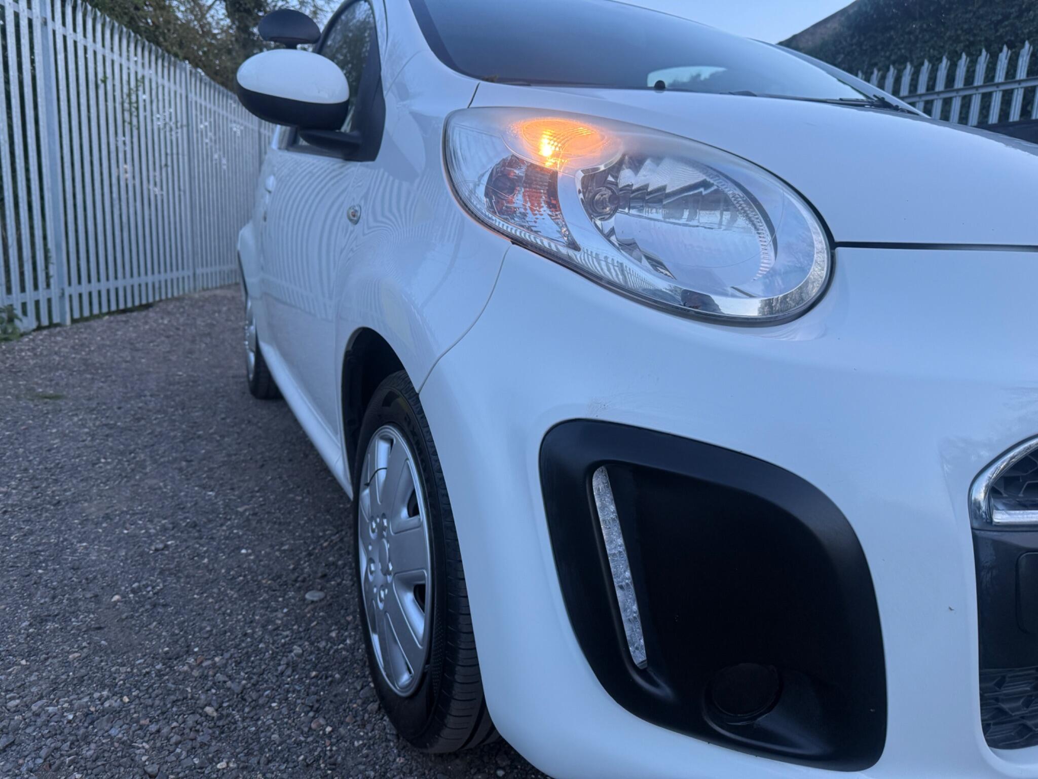 2013 Citroen C1 image 24