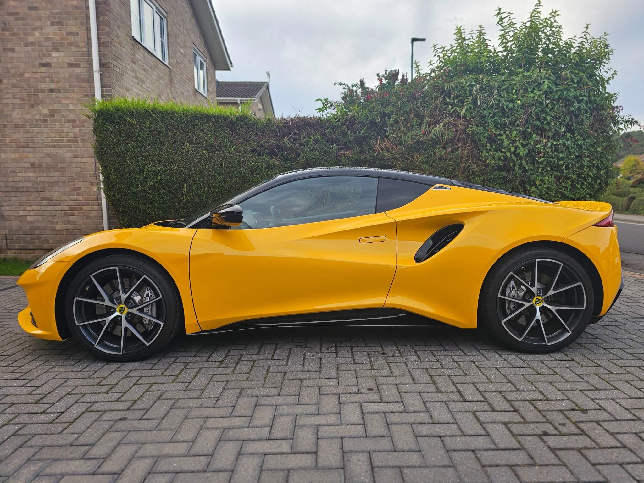 Lotus Emira