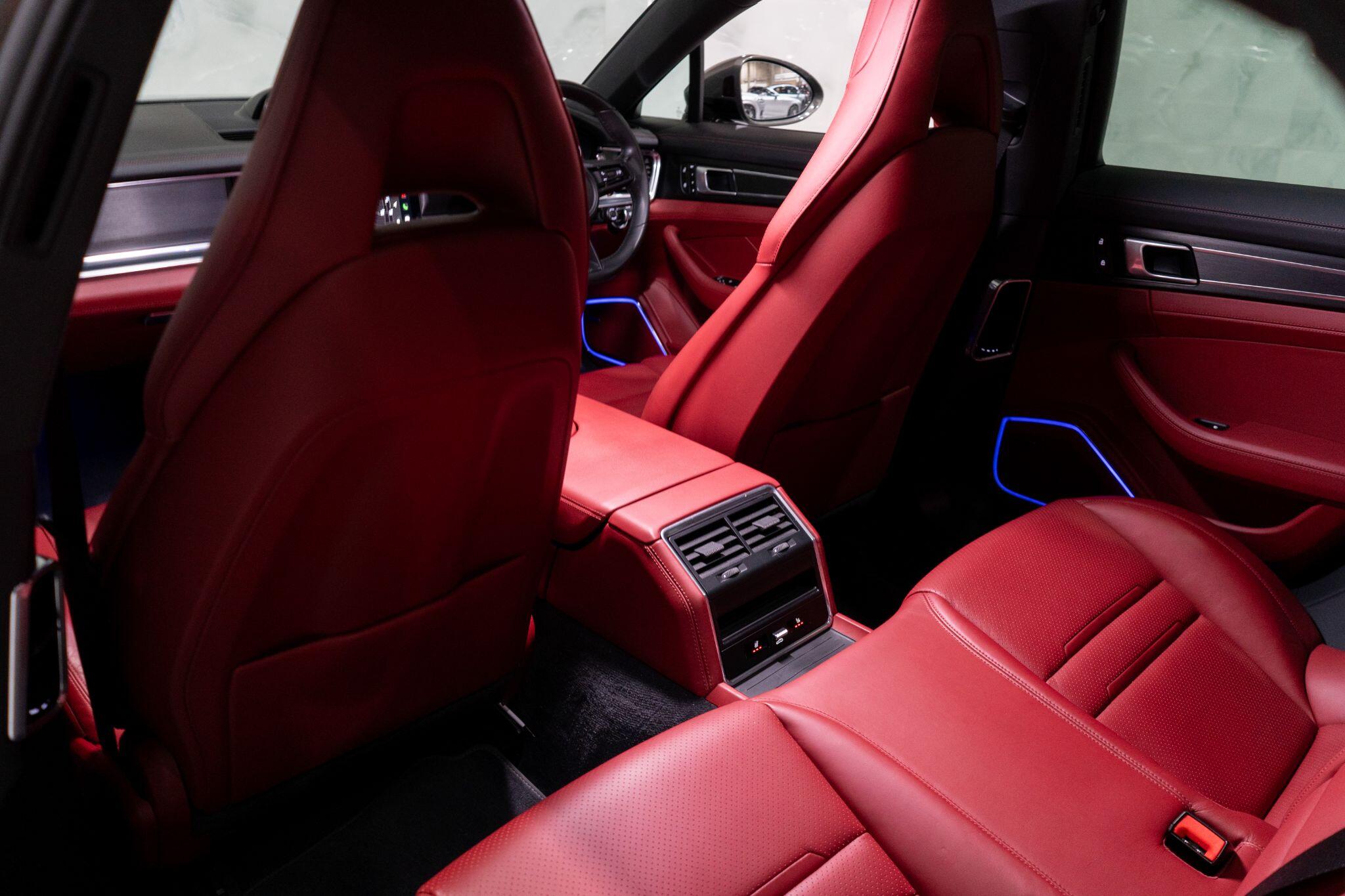 Porsche Panamera view 15