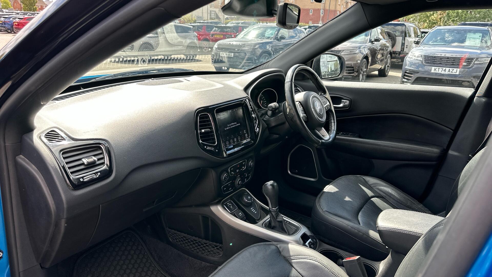 Jeep Compass view 24