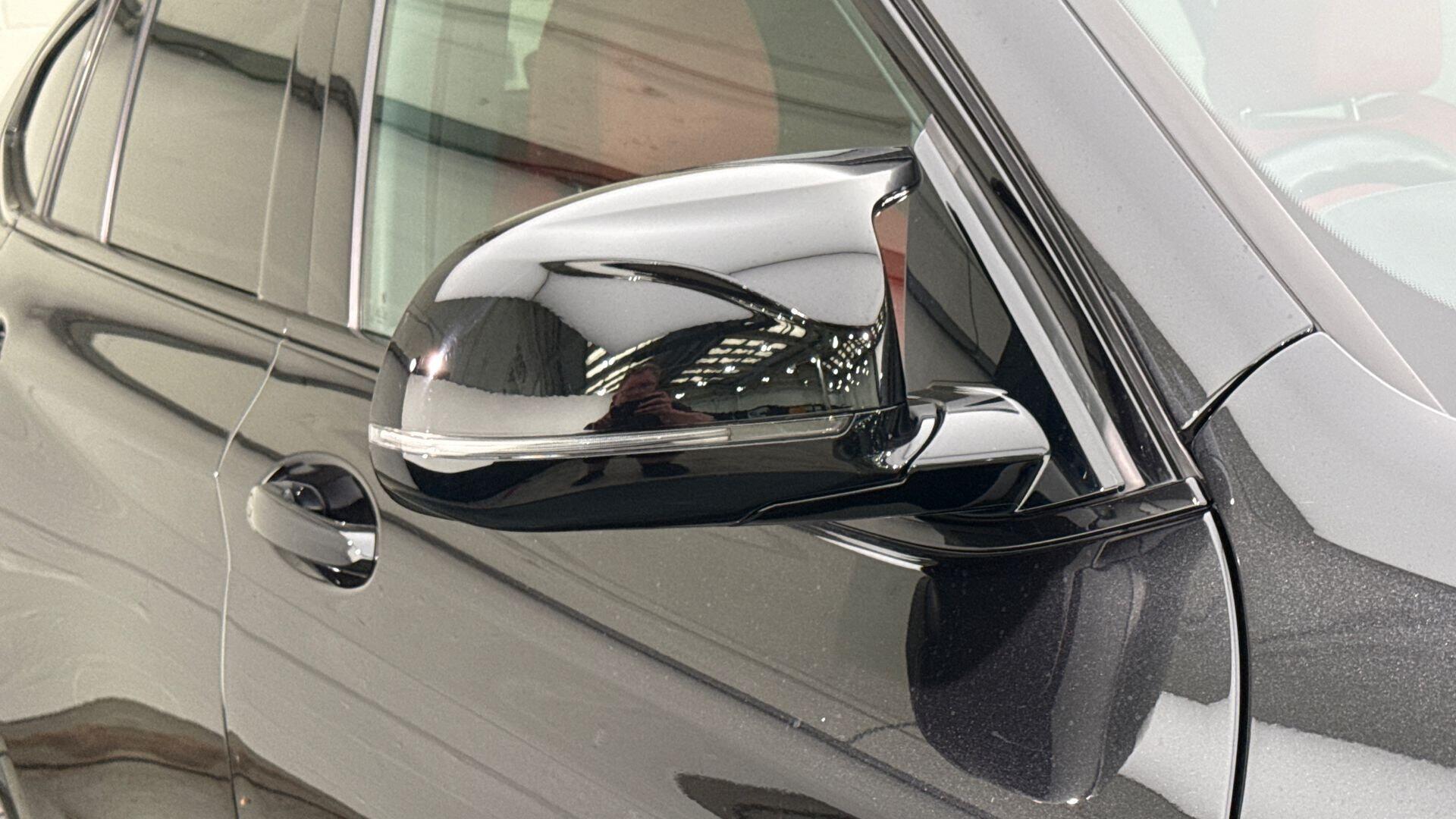 BMW X4 view 34