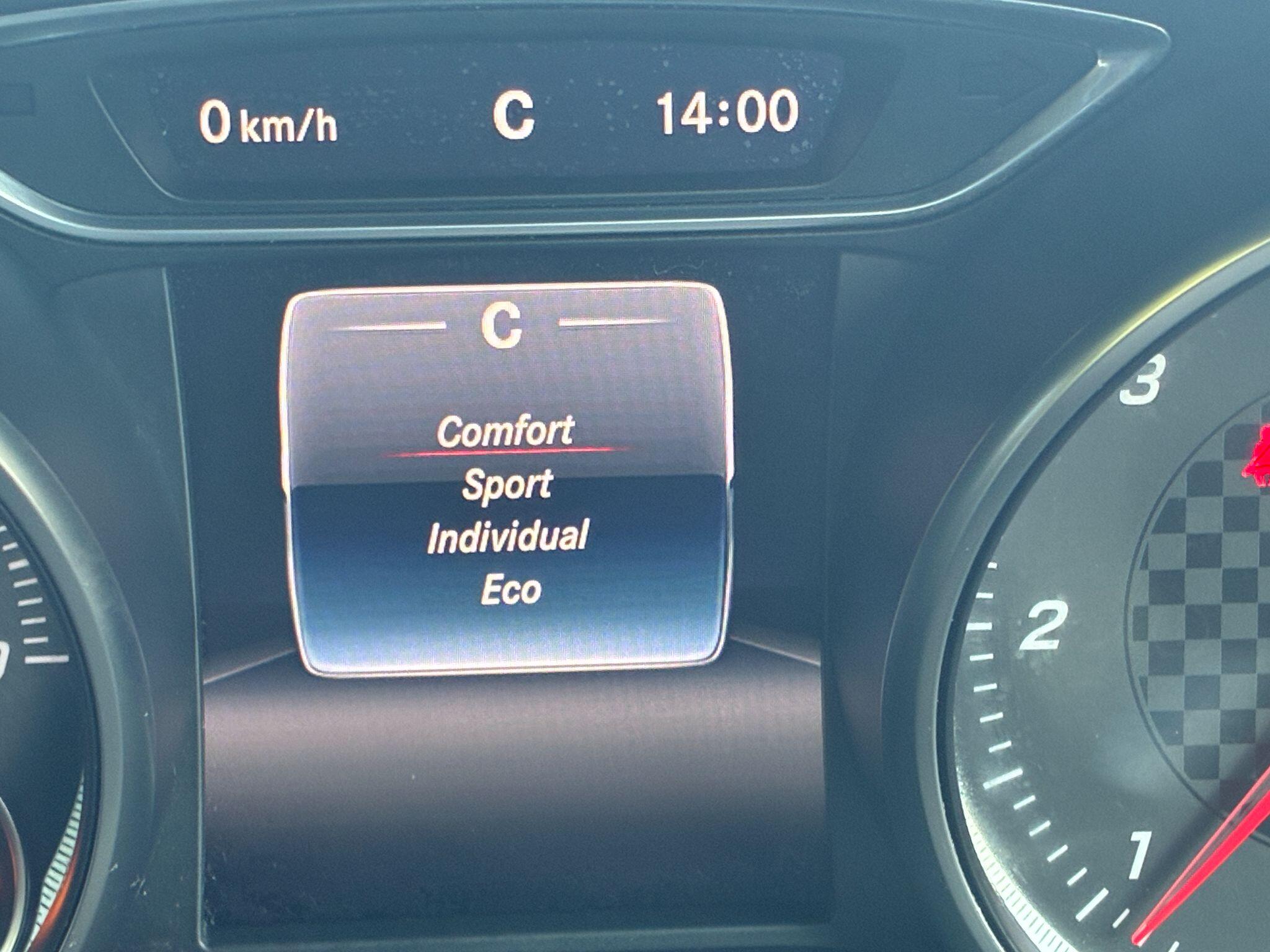 Mercedes-Benz A-Class view 32