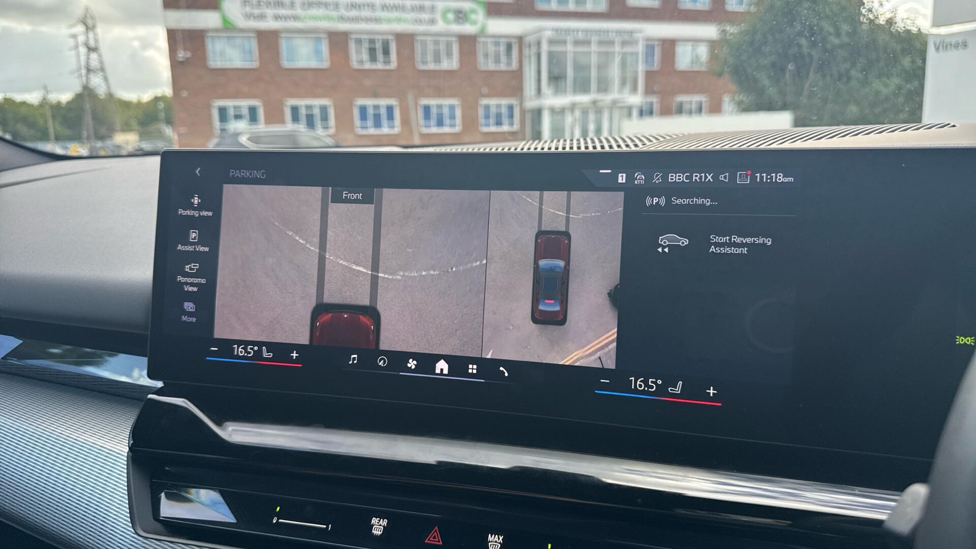 BMW i5 view 70