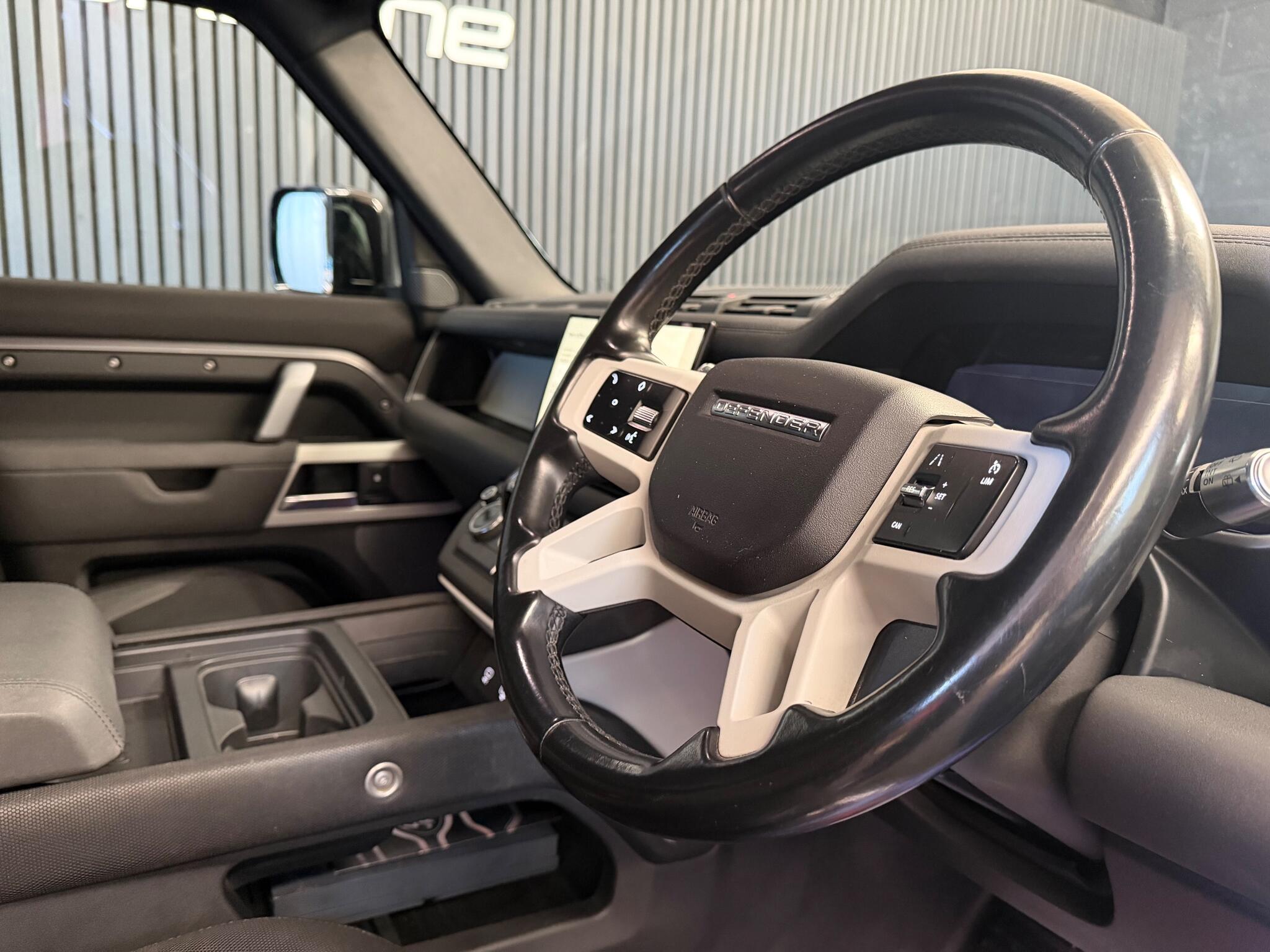 Land Rover Defender view 7