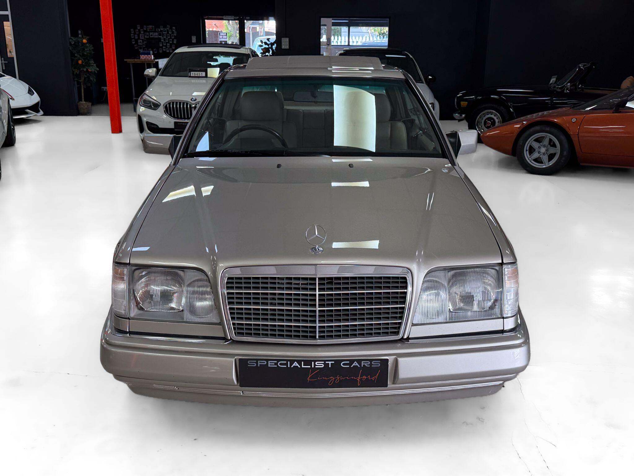 Mercedes-Benz E Class view 8