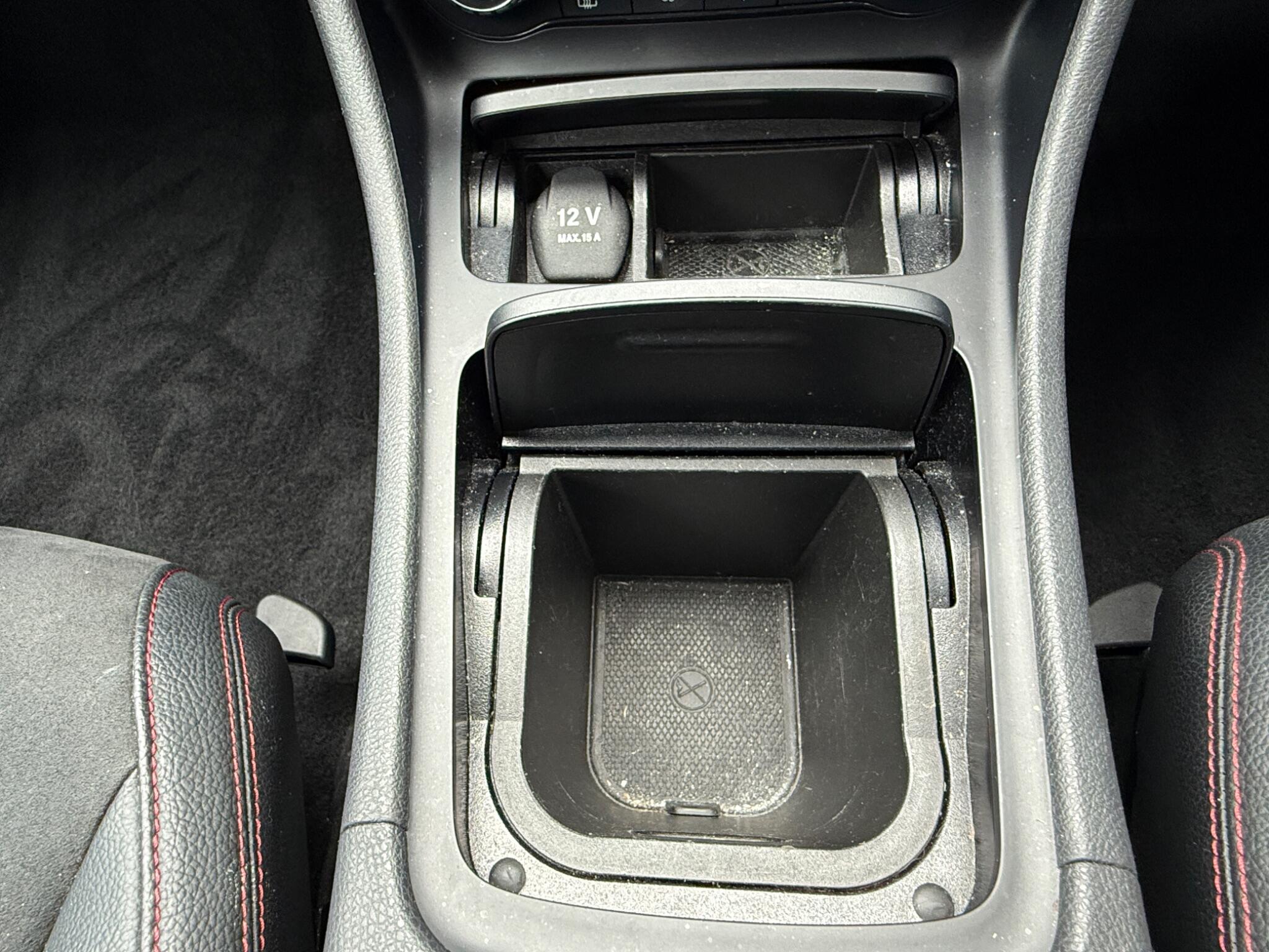 2015 Mercedes-Benz CLA image 20