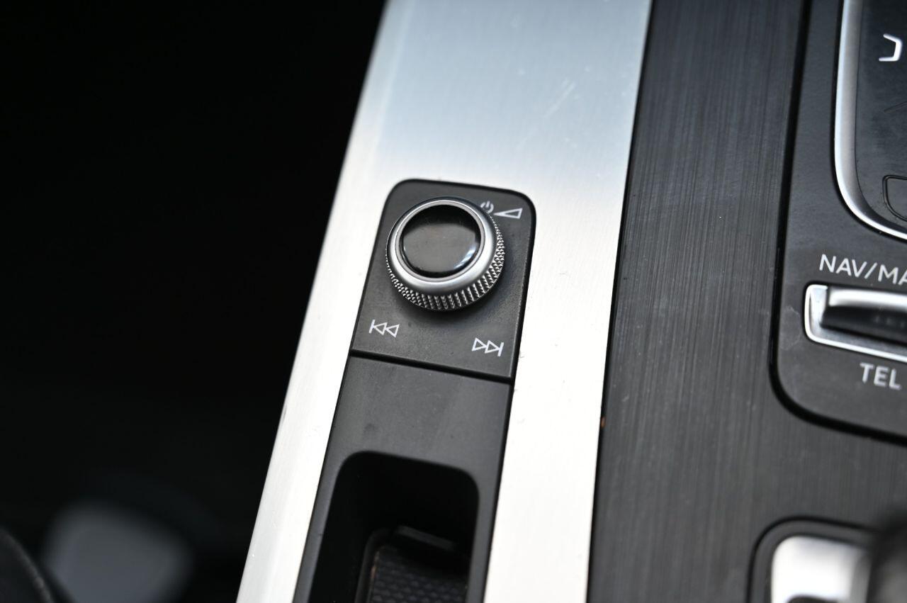 Audi Q5 view 38