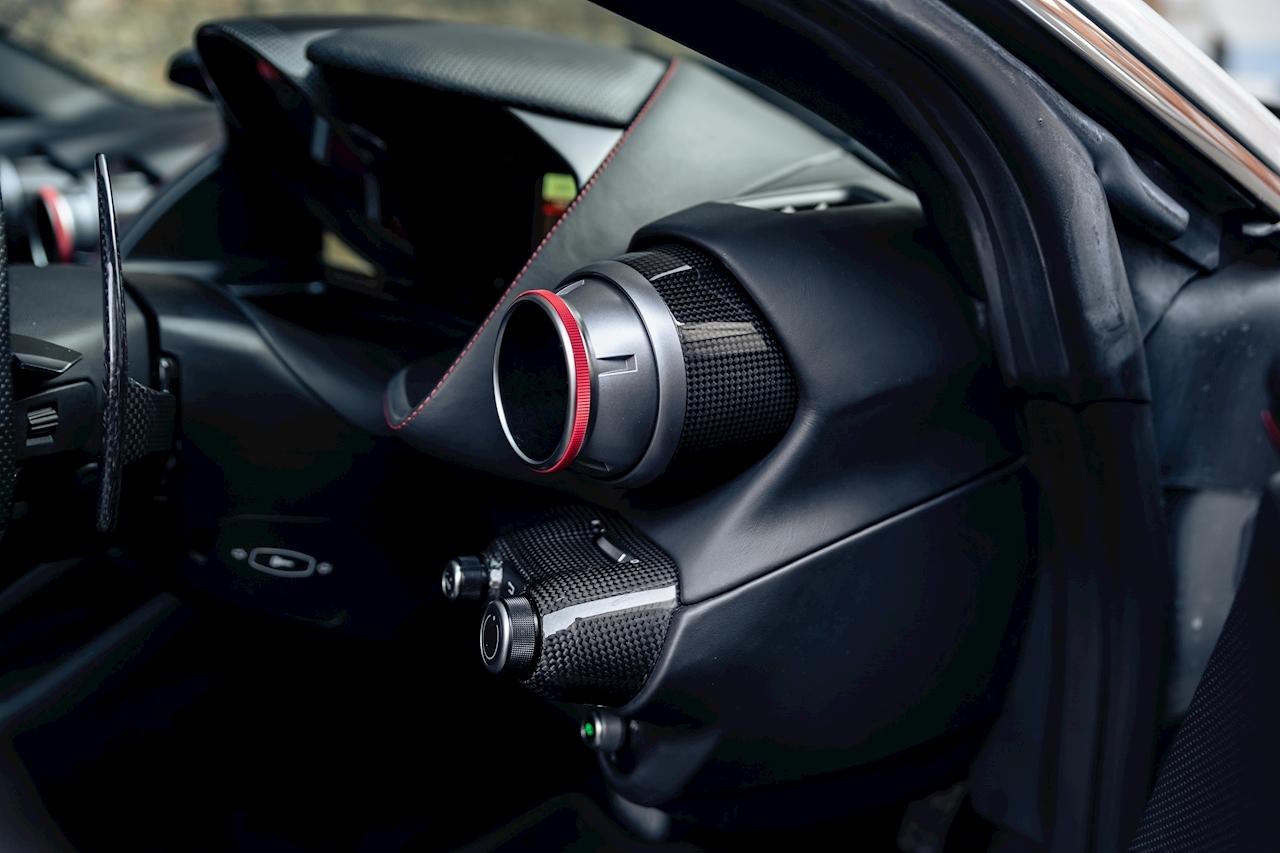 Ferrari 812 Superfast view 23